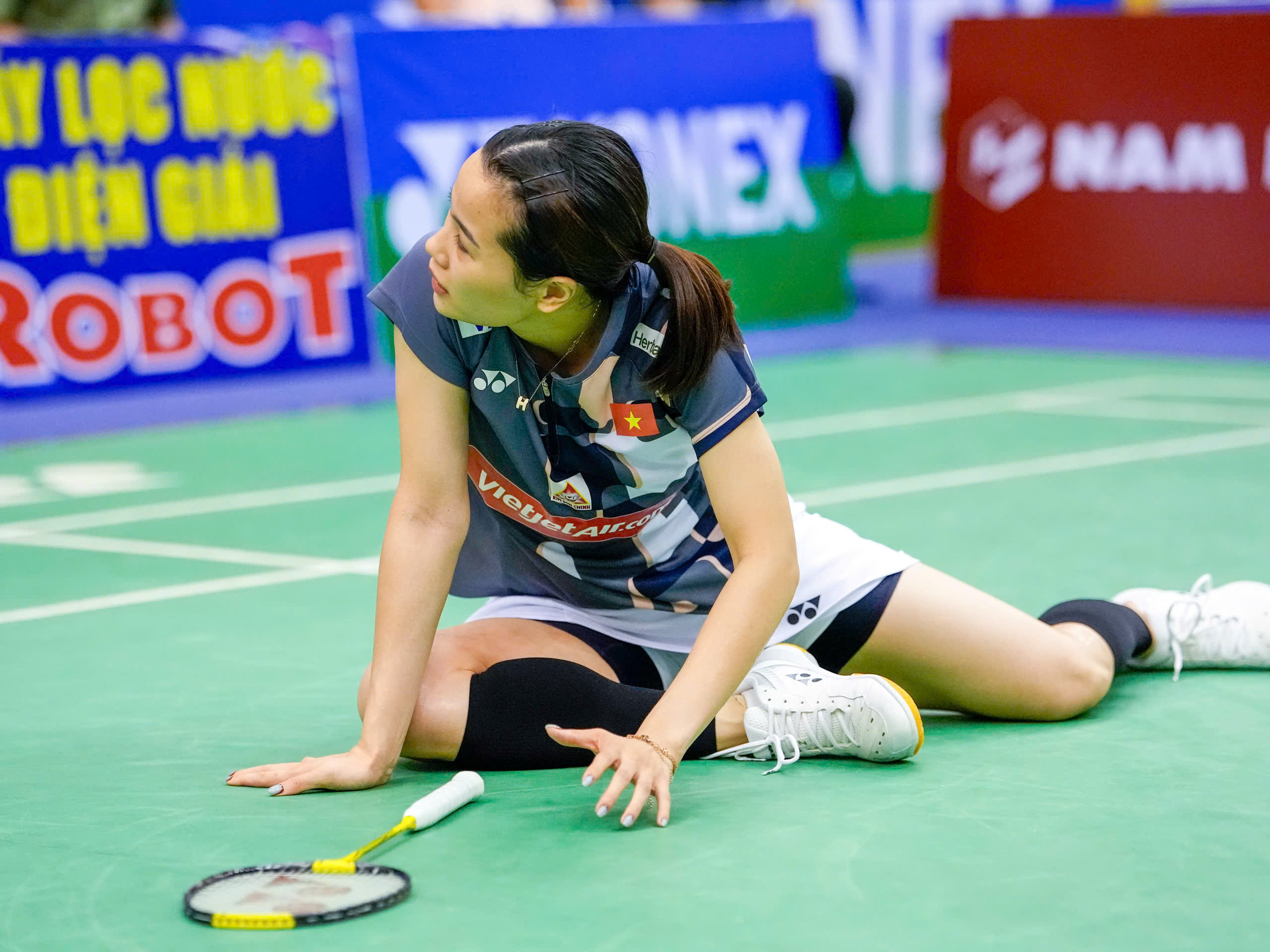 What injury did tennis player Nguyen Thuy Linh have, why was there no coach with her? - Photo 2. Tay vợt Nguyễn Thùy Linh gặp chấn thương gì, vì sao không có HLV đi cùng?- Ảnh 2.