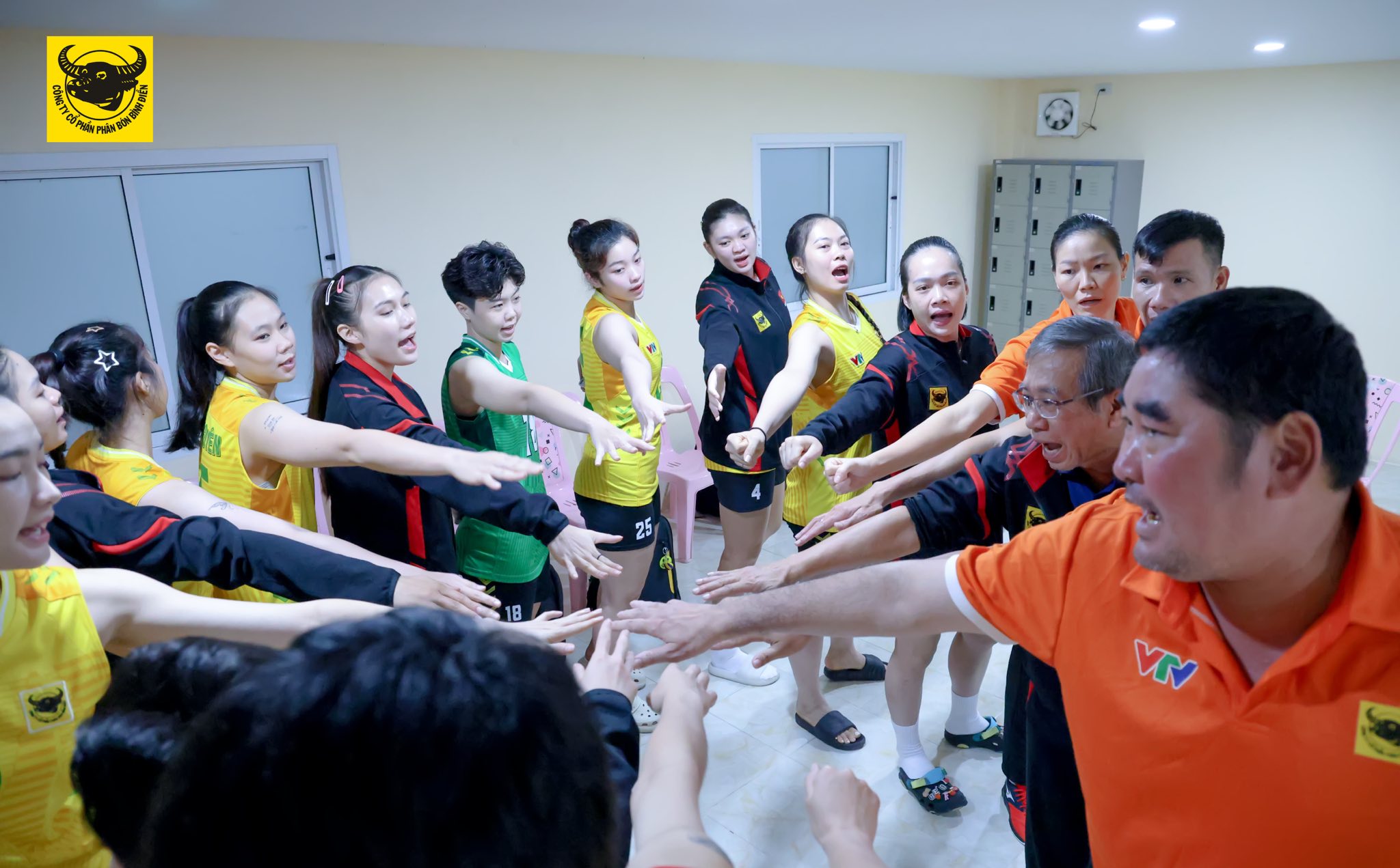 Determining the opponent of the Vietnamese women's volleyball representative in the SEALECT Cup quarterfinals - Photo 2. Xác định đối thủ của đại diện bóng chuyền nữ Việt Nam ở tứ kết SEALECT Cup - Ảnh 2.