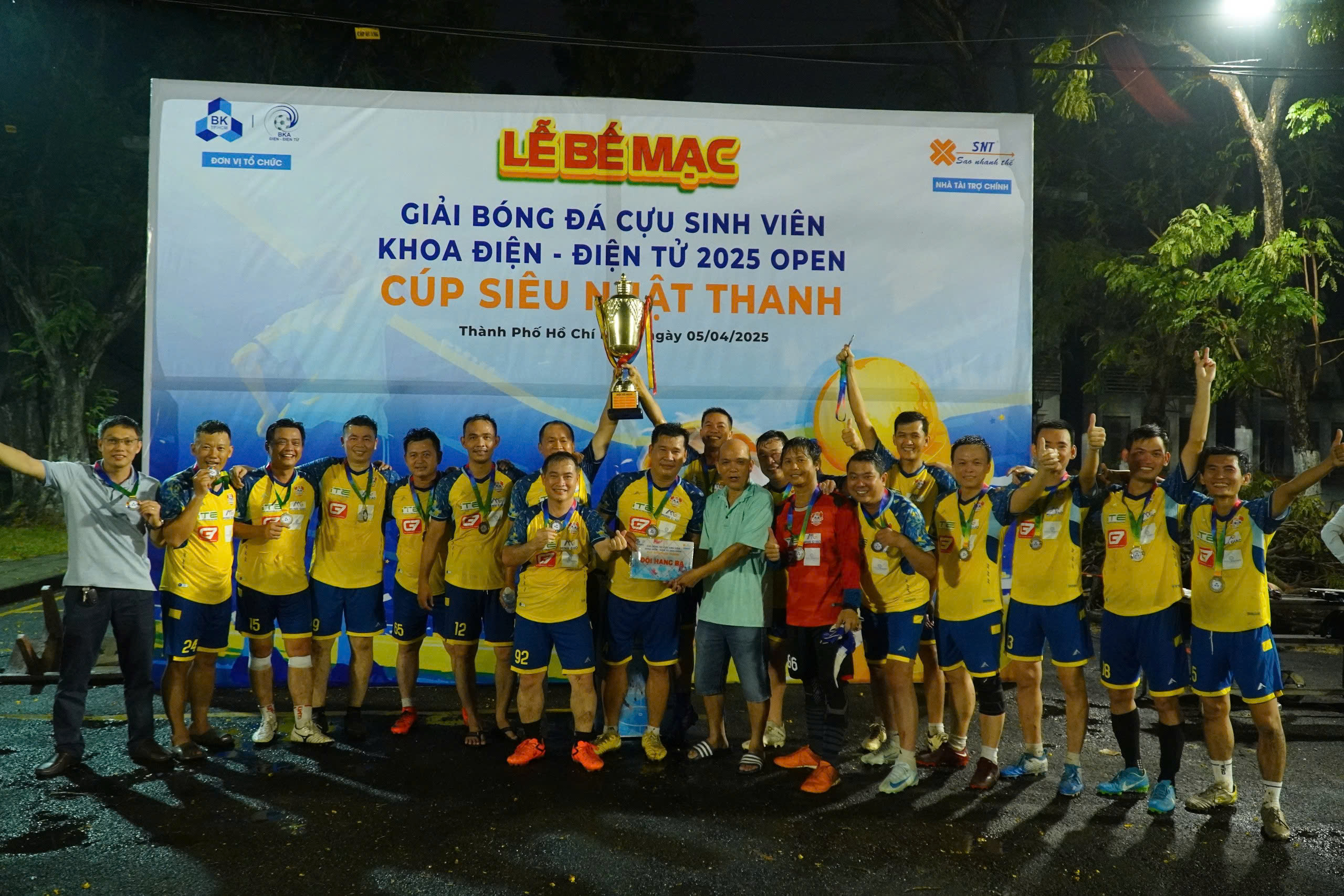 De grands tournois sportifs qui mettent en relation et financent des bourses d'études pour les étudiants - Photo 3. Tuyệt vời những giải thể thao kết nối, chăm lo học bổng cho sinh viên- Ảnh 3.