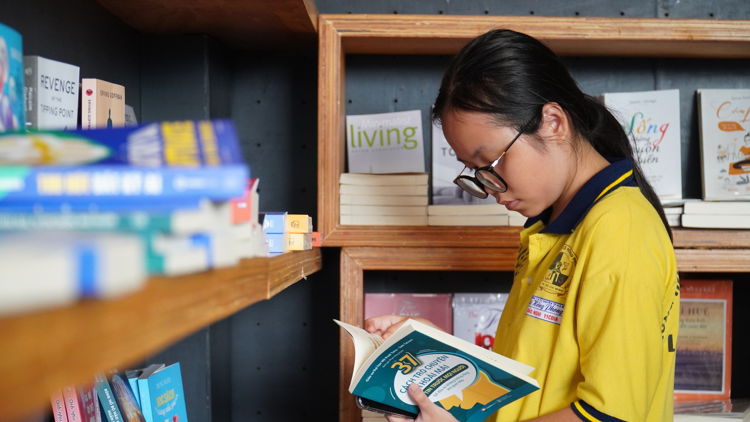 Nhà sách Cá Chép Nguyễn Thị Minh Khai đóng cửa - Ảnh 4.