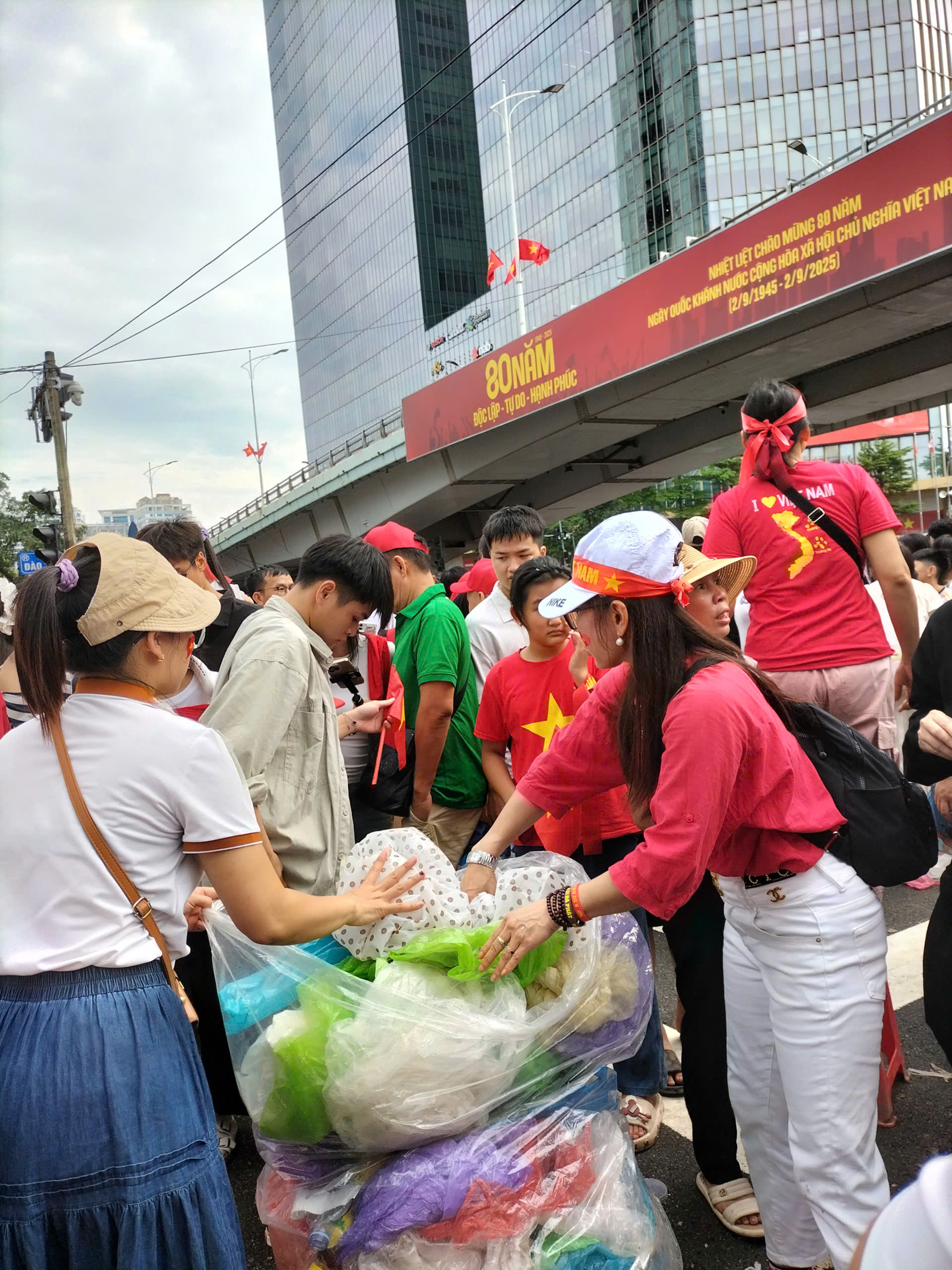 Những nét đẹp vô danh - Ảnh 5.