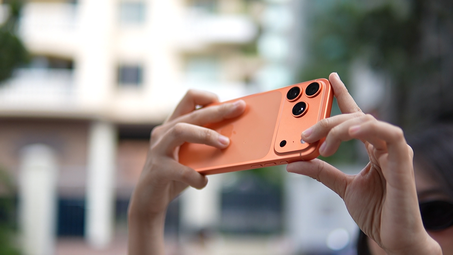 Đập hộp iPhone 17 Pro Max màu cam hot nhất hiện nay: Giá 55 triệu có xứng đáng? - Ảnh 4. Đập hộp iPhone 17 Pro Max màu cam hot nhất hiện nay: Giá 55 triệu có xứng đáng? - Ảnh 4.