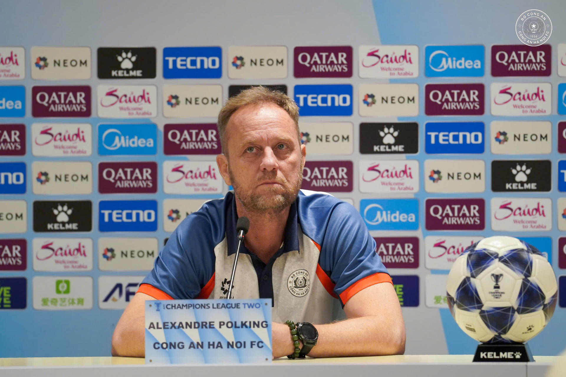 Trener Polking angrer «hjerteskjærende», nevner ikke Nguyen Filip: «CAHN Club burde ha vunnet» - Bilde 1. HLV Polking tiếc 'đứt ruột', không nhắc gì đến Nguyễn Filip: 'Đáng ra CLB CAHN đã thắng'- Ảnh 1.