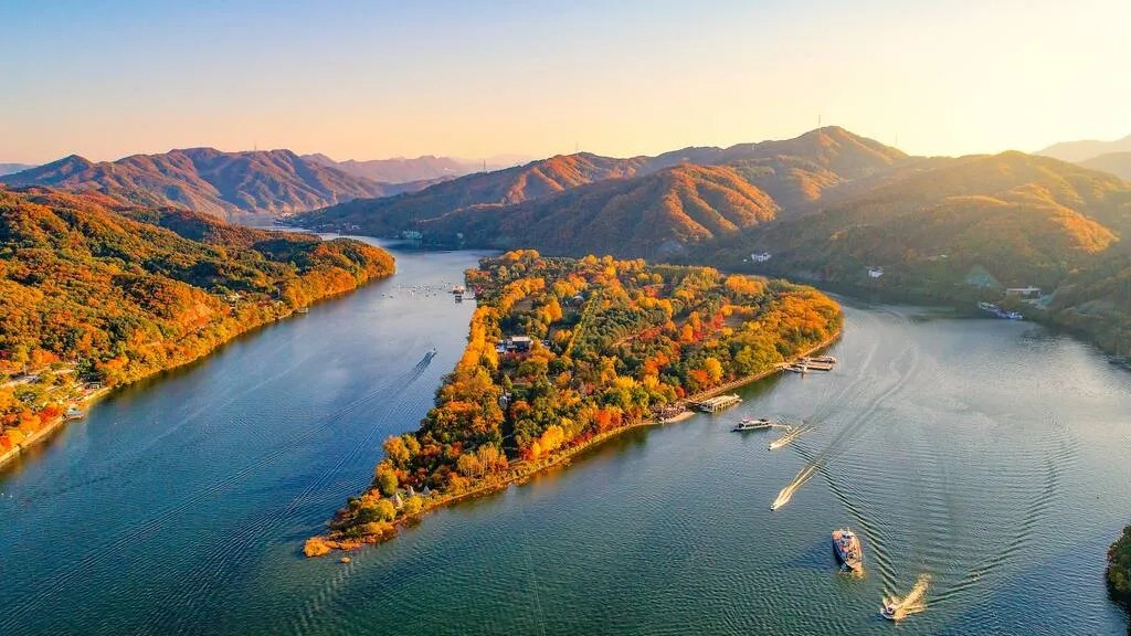 Điểm đến ở Việt Nam vào top ngắm lá mùa thu đẹp nhất châu Á- Ảnh 2. Điểm đến ở Việt Nam vào top ngắm lá mùa thu đẹp nhất châu Á- Ảnh 2.