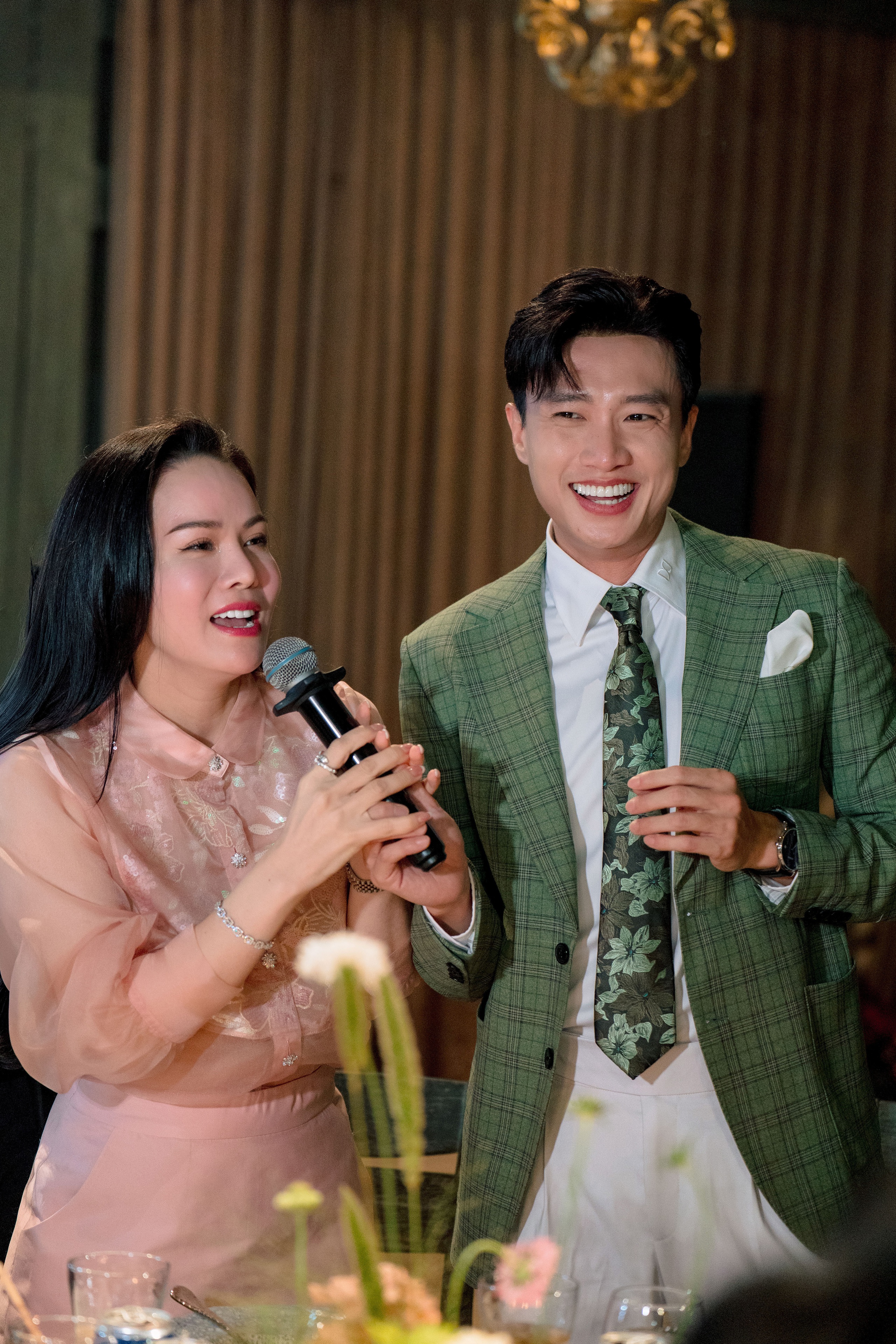 Thanh Bạch, Lý Nhã Kỳ dự đám cưới của Hồ Quang Hiếu và vợ người mẫu - Ảnh 17.