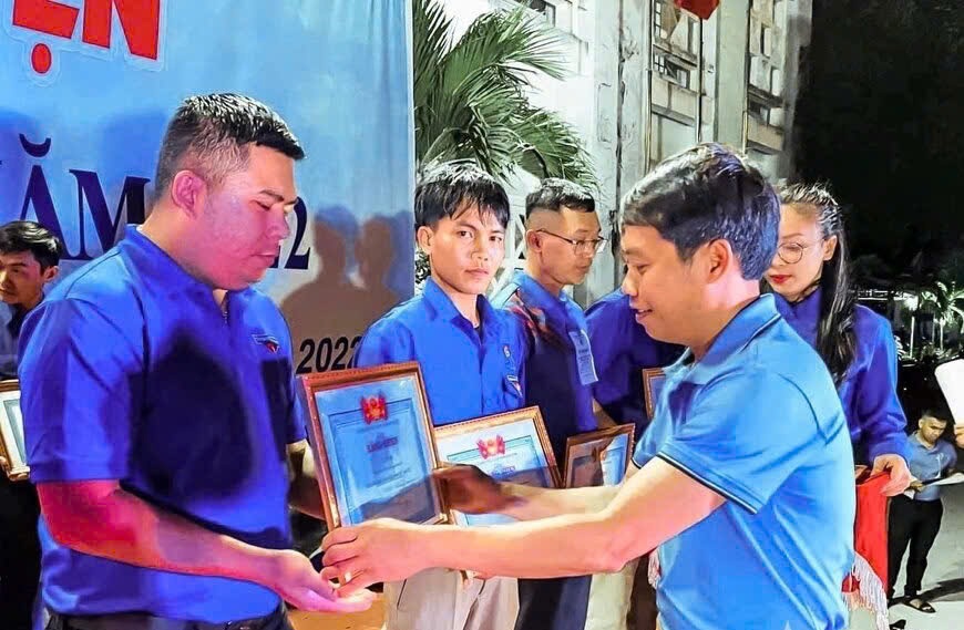 ដំណើរនៃការសាបព្រួសស្នេហា - រូបថត ៥. Hành trình gieo mầm yêu thương - Ảnh 5.