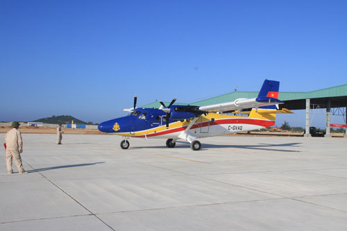 Điểm đặc biệt của thủy phi cơ DHC-6 tham gia diễu binh trên biển - Ảnh 2.