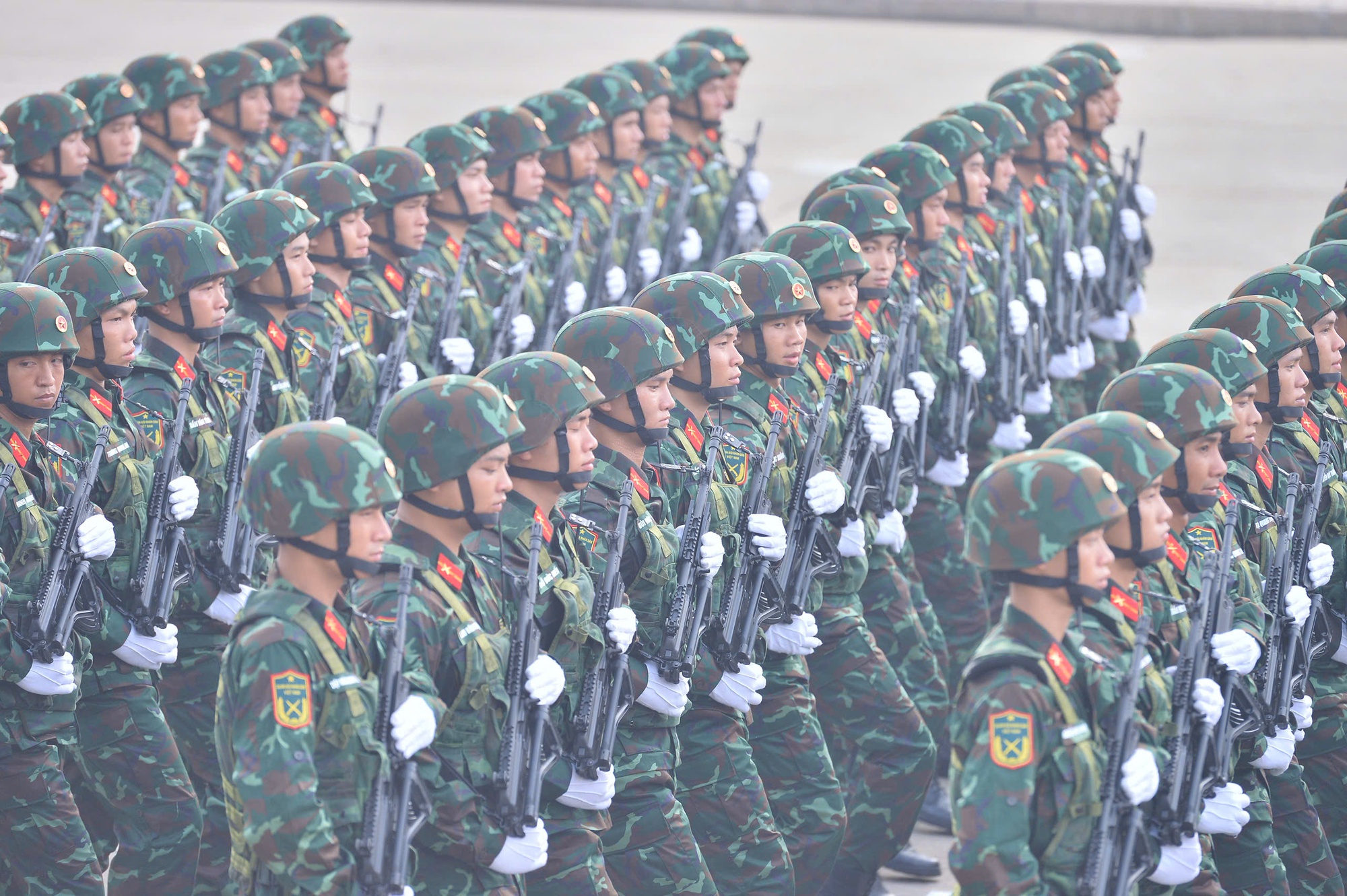 Hùng tráng và tự hào lễ diễu binh, diễu hành A80 - Ảnh 7. Hùng tráng và tự hào lễ diễu binh, diễu hành A80 - Ảnh 7.