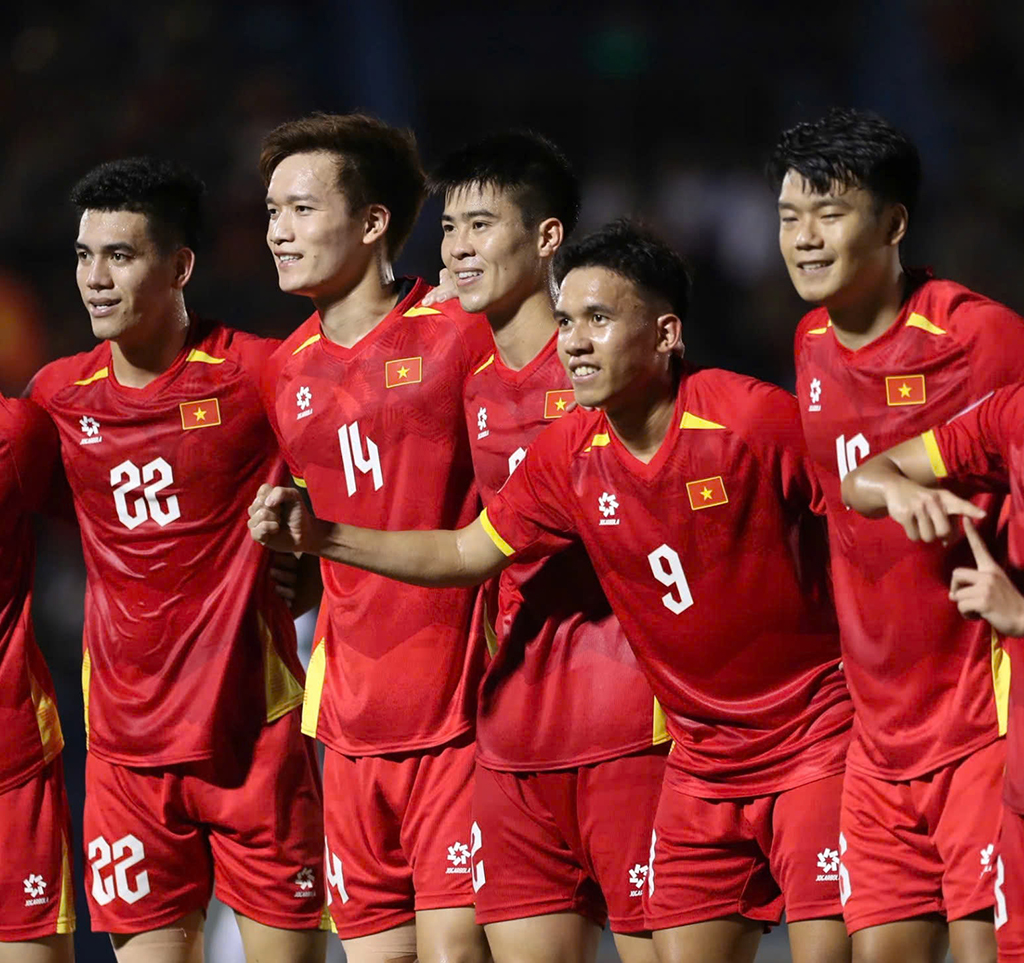 Revelando el personal del equipo vietnamita que jugará contra el Club de Policía de Hanoi - Foto 1. Lộ diện nhân sự đội tuyển Việt Nam đấu CLB Công an Hà Nội- Ảnh 1.