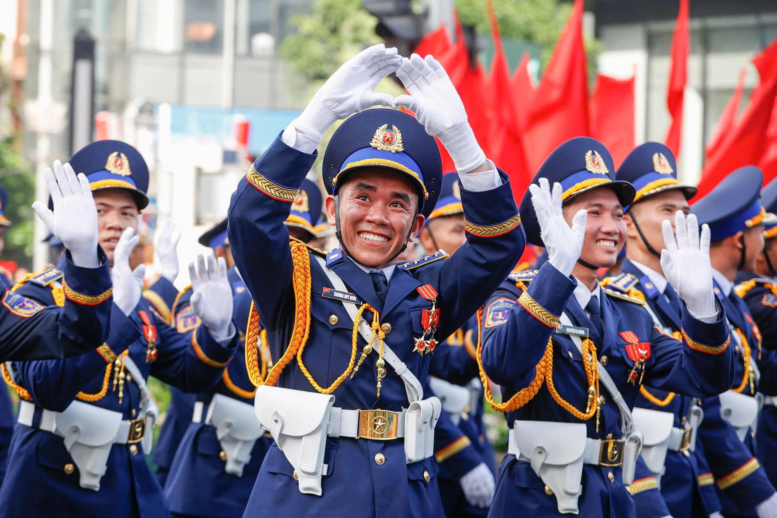 Diễu binh 2023: Chiêm ngưỡng màn trình diễn ấn tượng tại lễ hội lớn nhất năm - Ảnh 10. Diễu binh 2023: Chiêm ngưỡng màn trình diễn ấn tượng tại lễ hội lớn nhất năm - Ảnh 10.