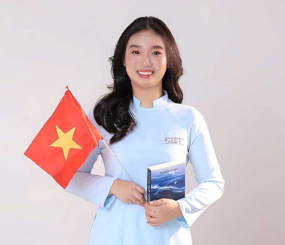 10th grade female student won second prize in the 54th UPU international letter writing competition - Photo 2. Nữ sinh lớp10 đoạt giải nhì quốc tế cuộc thi viết thư UPU lần thứ 54 - Ảnh 2.