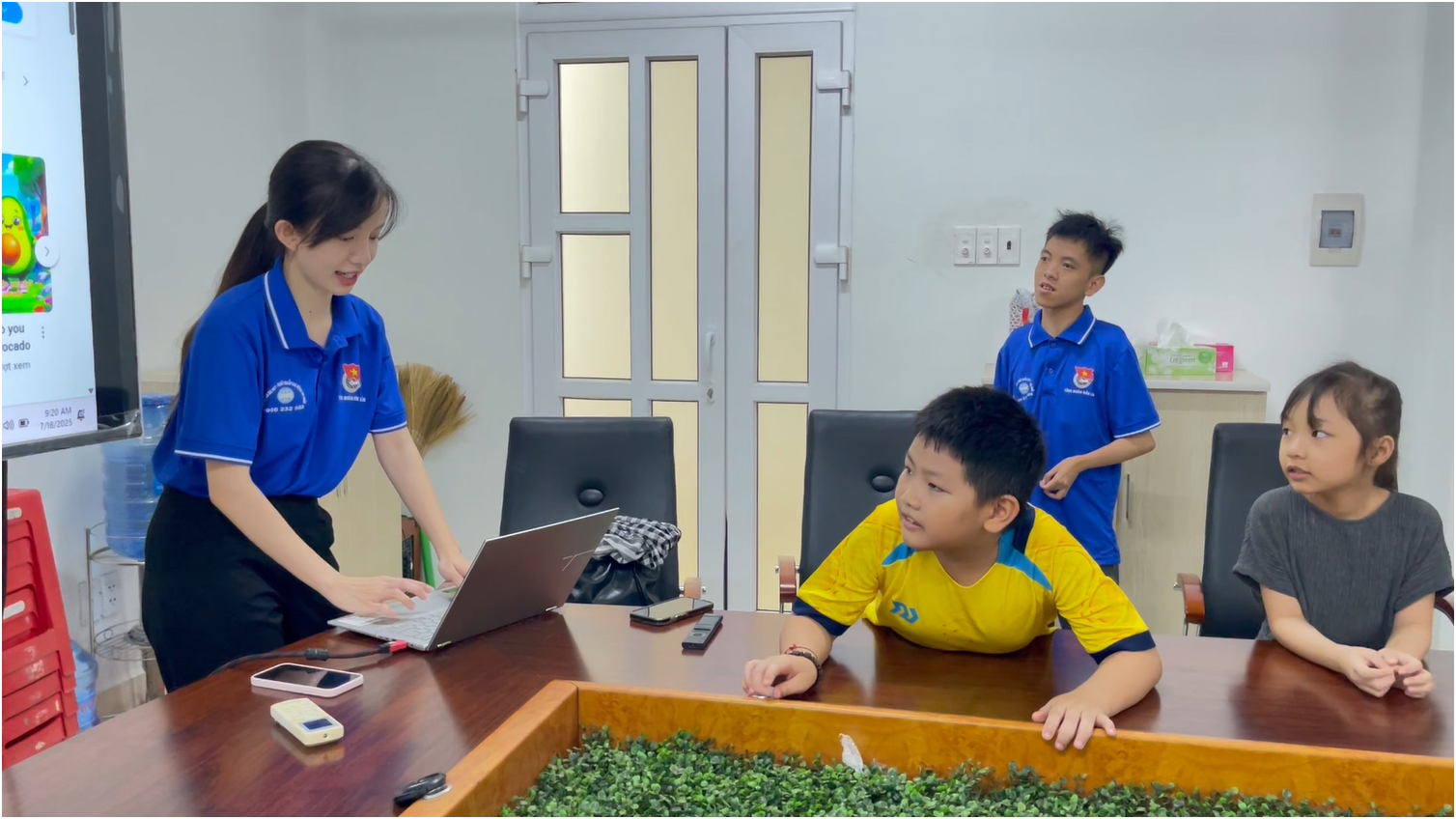 Ai cũng l&agrave;m được &ndash; kỳ 2: Thầy gi&aacute;o khuyết tật gieo mầm b&igrave;nh đẳng - Ảnh 1.