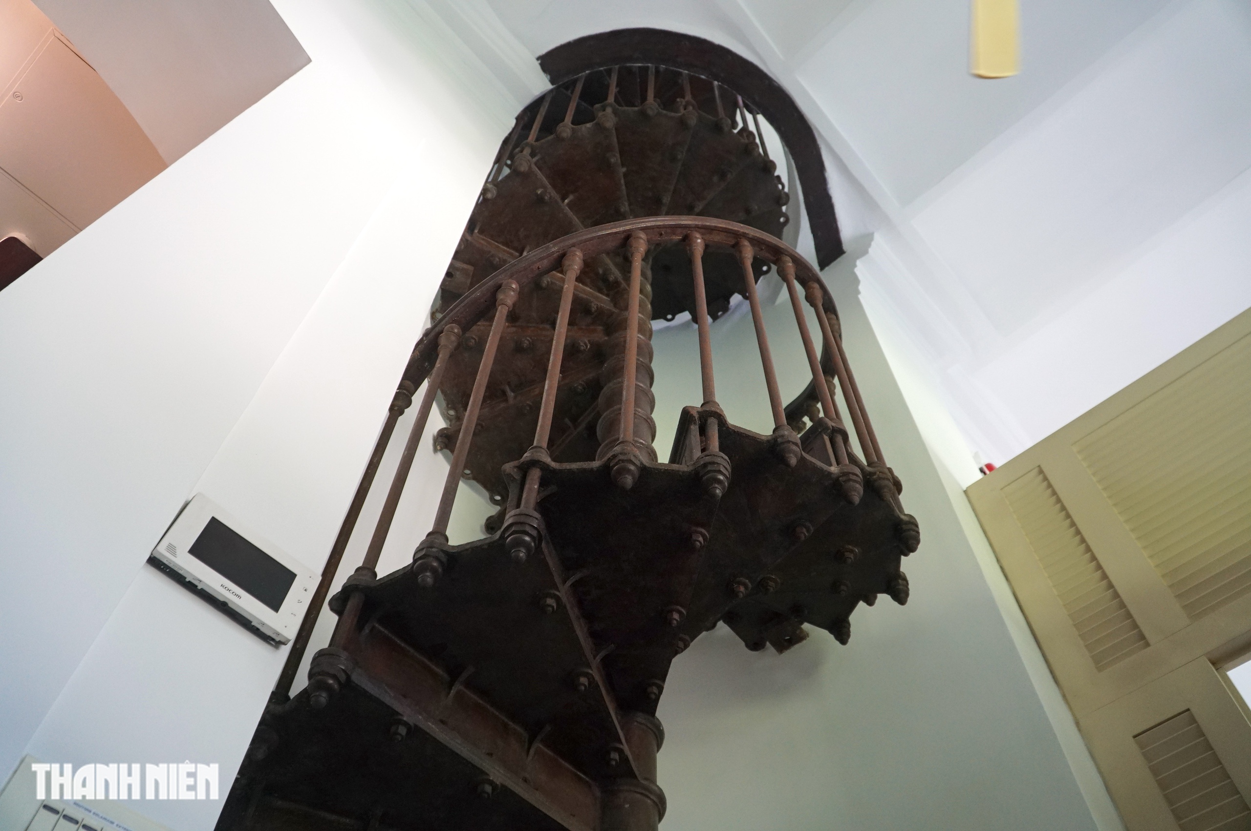 Dinh thự Ph&aacute;p hơn 150 tuổi đẹp lộng lẫy, nằm giữa trung t&acirc;m phường S&agrave;i G&ograve;n - Ảnh 8.