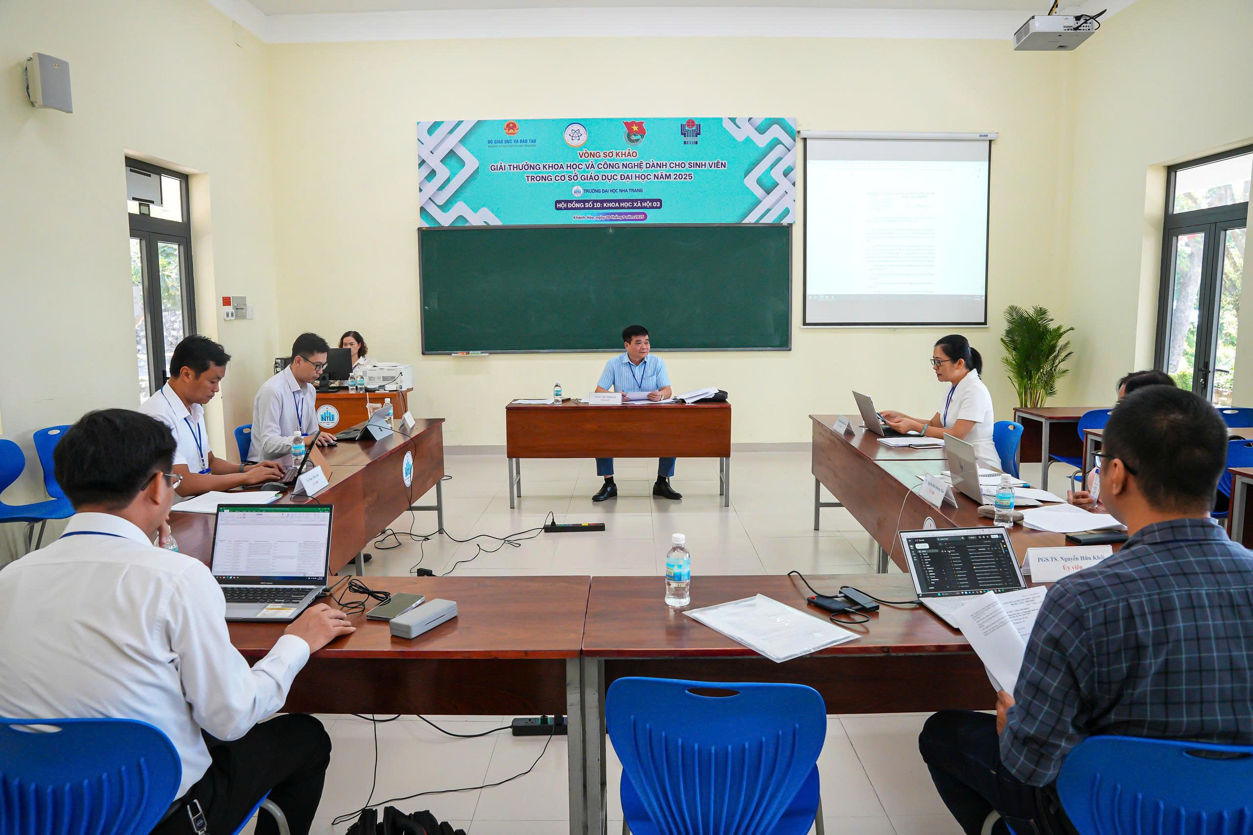 Hơn 629 đề tài tham gia Giải thưởng Khoa học và Công nghệ sinh viên năm 2025 - Ảnh 3.