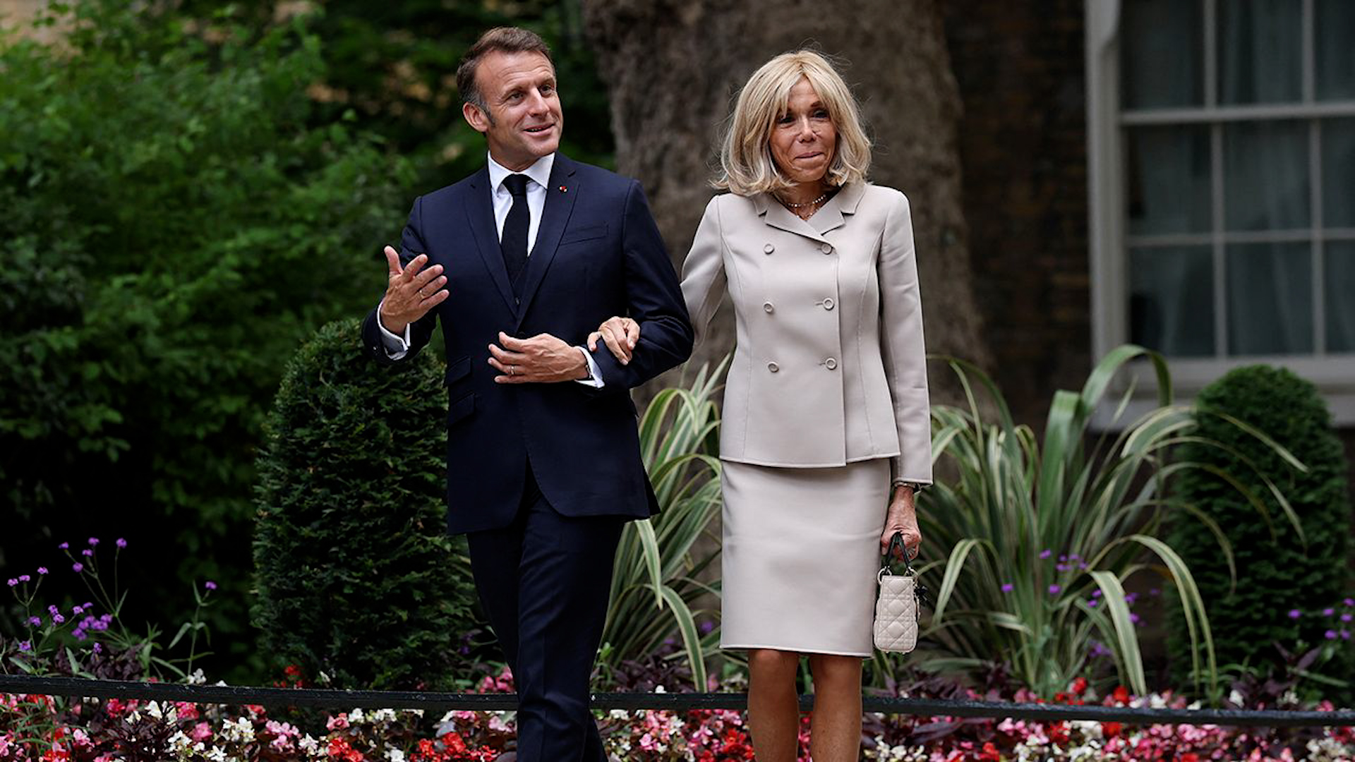 Ông Macron sẽ trình bằng chứn…