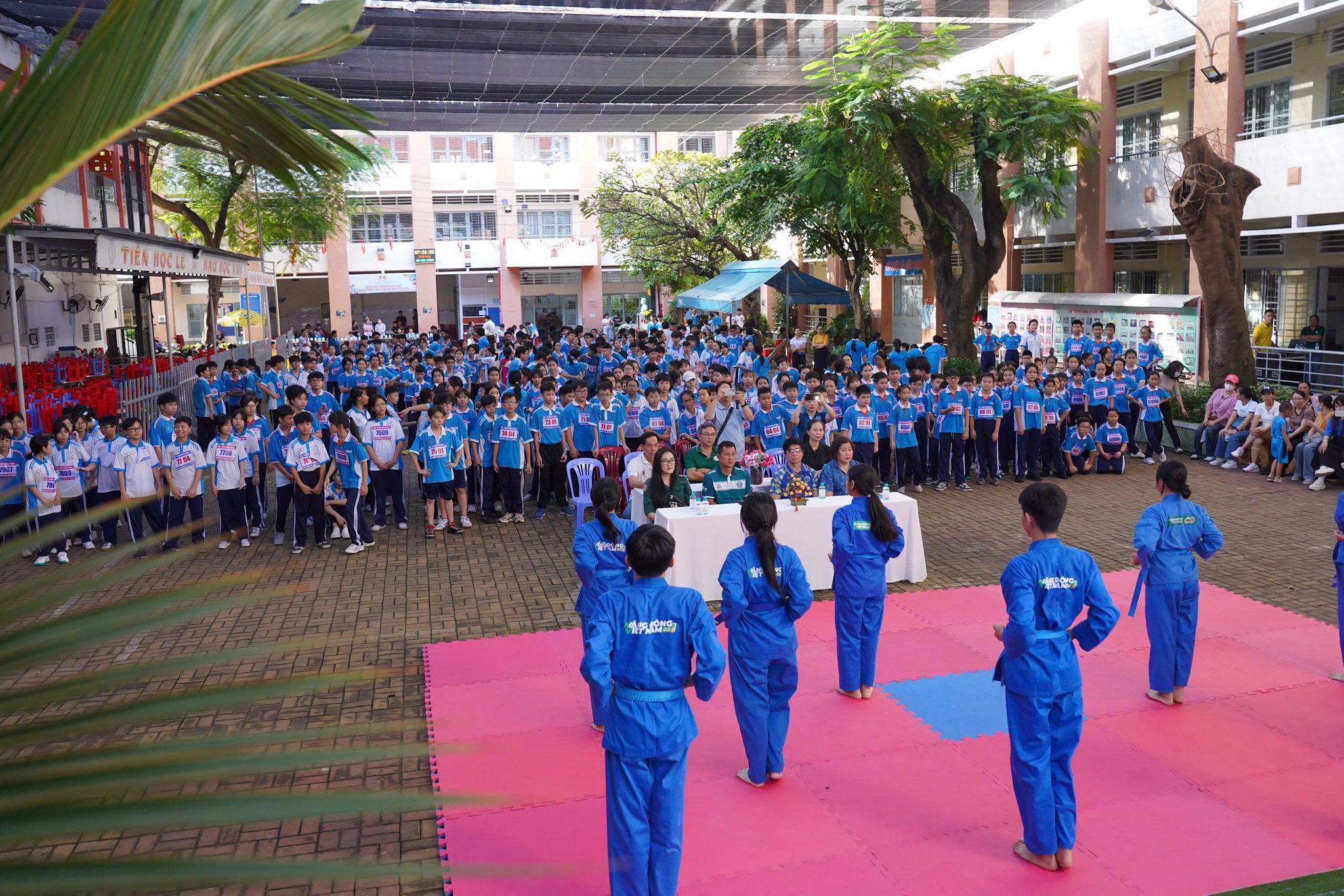Bùng nổ giải thể thao học sinh TP.HCM- Ảnh 8. Bùng nổ giải thể thao học sinh TP.HCM- Ảnh 8.