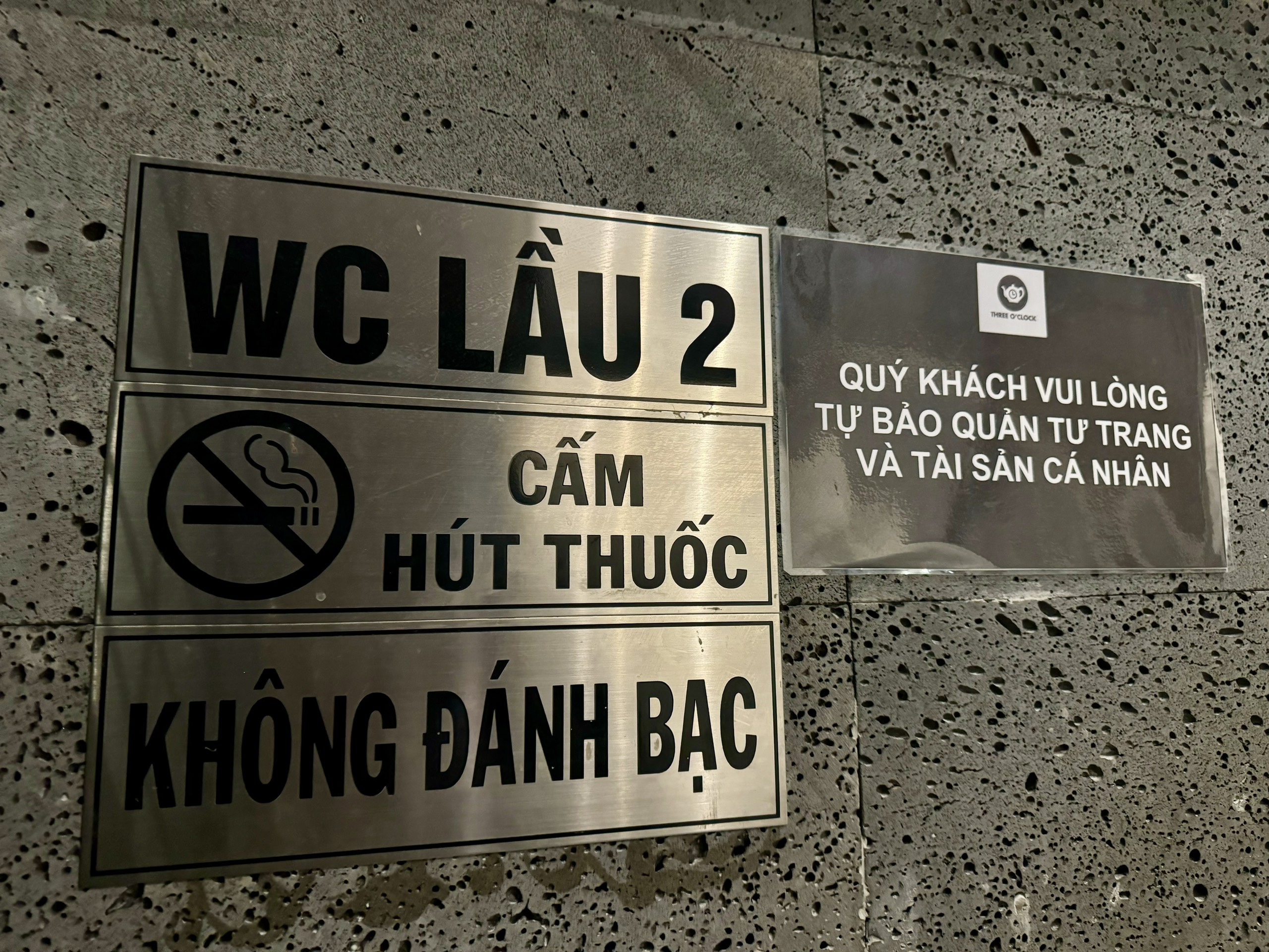 Hàng loạt quán cà phê ở TP.HCM cấm hút thuốc, khách vi phạm, xử lý thế nào? - Ảnh 3.