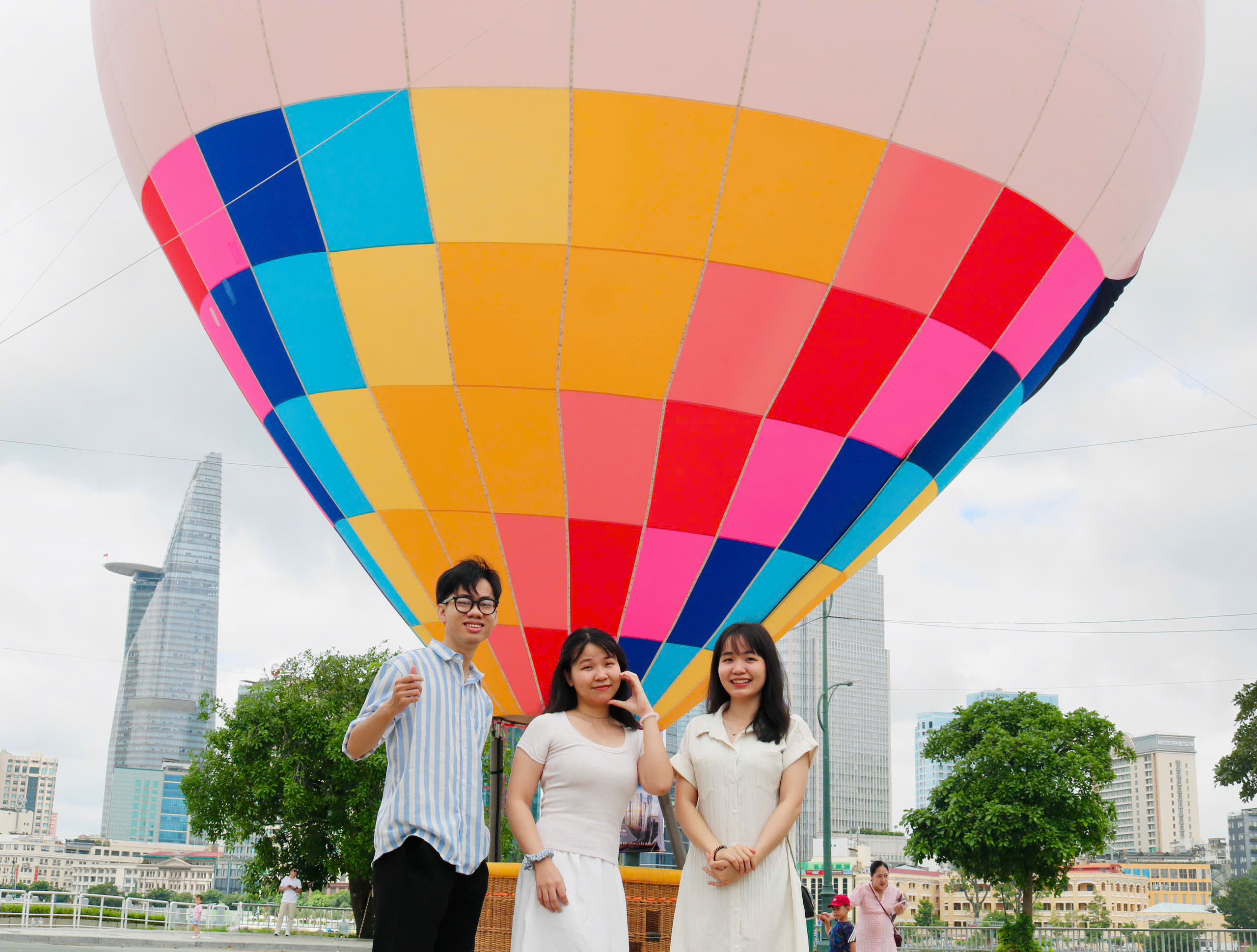 Check-in với những 'quả bóng …
