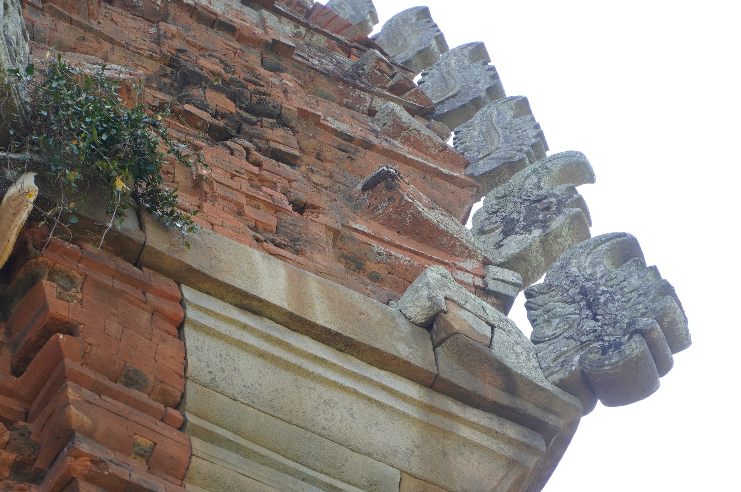 មក Gia Lai ដើម្បីមើលប៉ម Canh Tien ទស្សនាបន្ទាយ Hoang De - រូបថត ៤. Đến Gia Lai ngắm tháp Cánh Tiên, thăm thành Hoàng Đế- Ảnh 4.