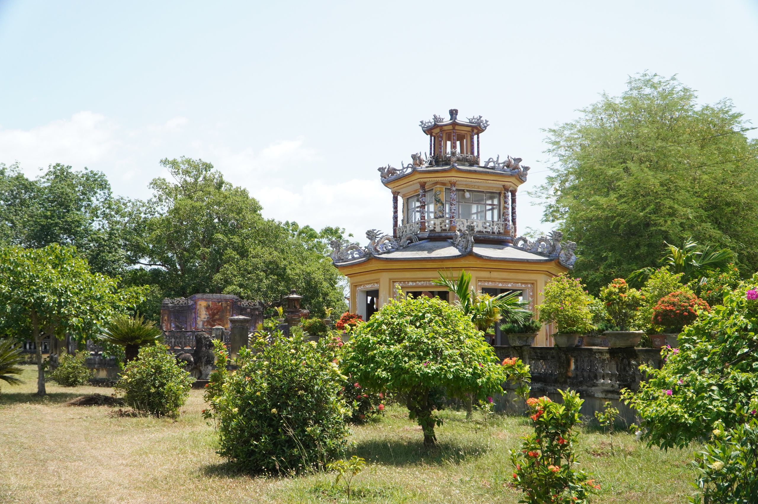 មក Gia Lai ដើម្បីមើលប៉ម Canh Tien ទស្សនាបន្ទាយ Hoang De - រូបថត ៨. Đến Gia Lai ngắm tháp Cánh Tiên, thăm thành Hoàng Đế- Ảnh 8.