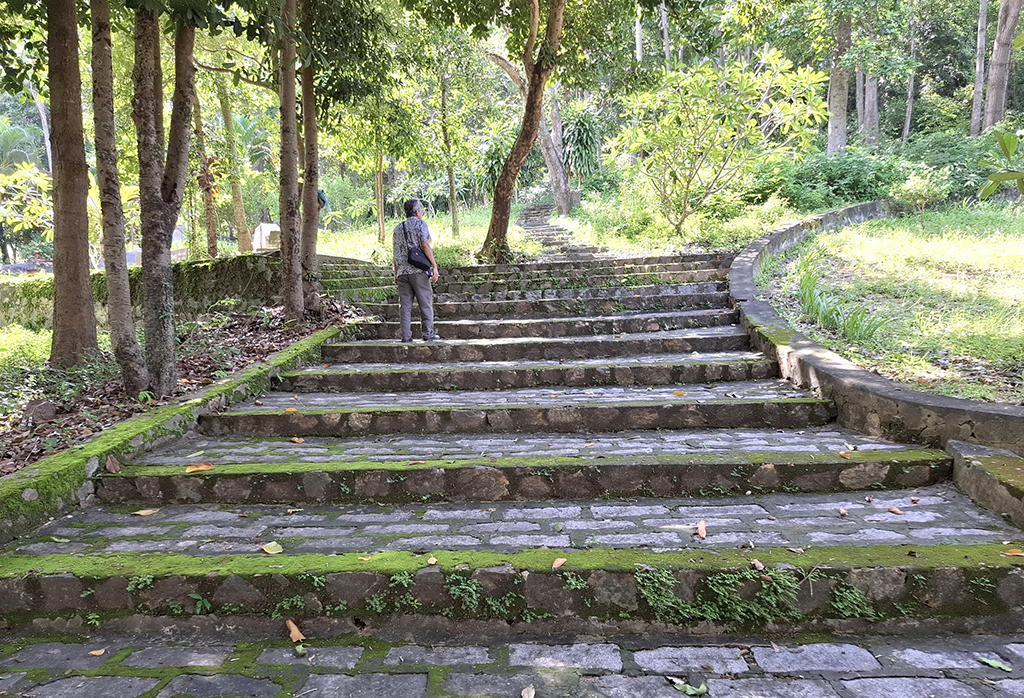 Ha Tien Thap Canh៖ រឿងដ៏រំភើបនៃភ្នំ Binh San - រូបថត ៤. Hà Tiên thập cảnh: Chuyện ly kỳ ở núi Bình San- Ảnh 4.