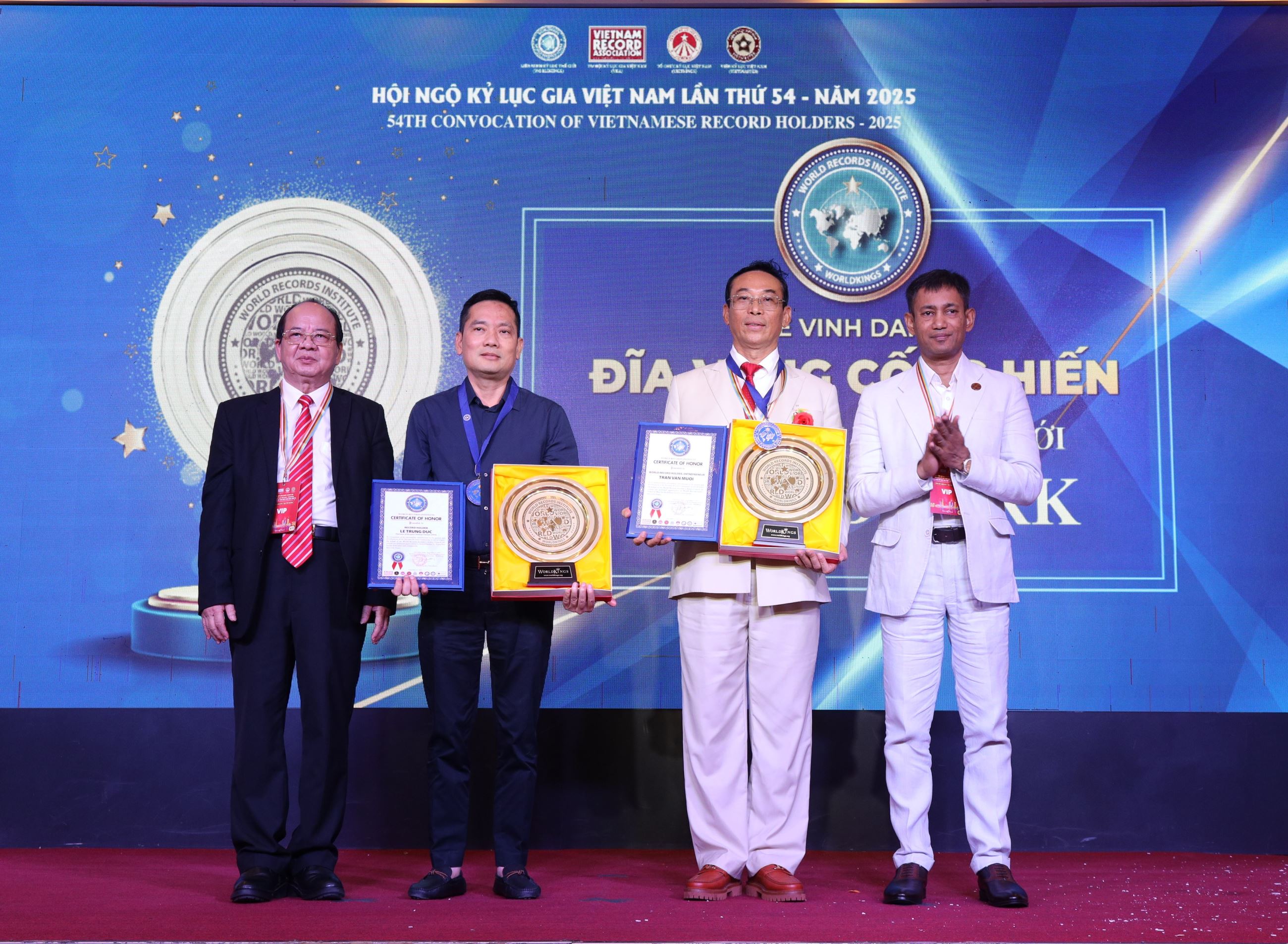 Hội ngộ kỷ lục gia Việt Nam: Gắn kết tinh hoa - lan tỏa giá trị- Ảnh 5. Hội ngộ kỷ lục gia Việt Nam: Gắn kết tinh hoa - lan tỏa giá trị- Ảnh 5.