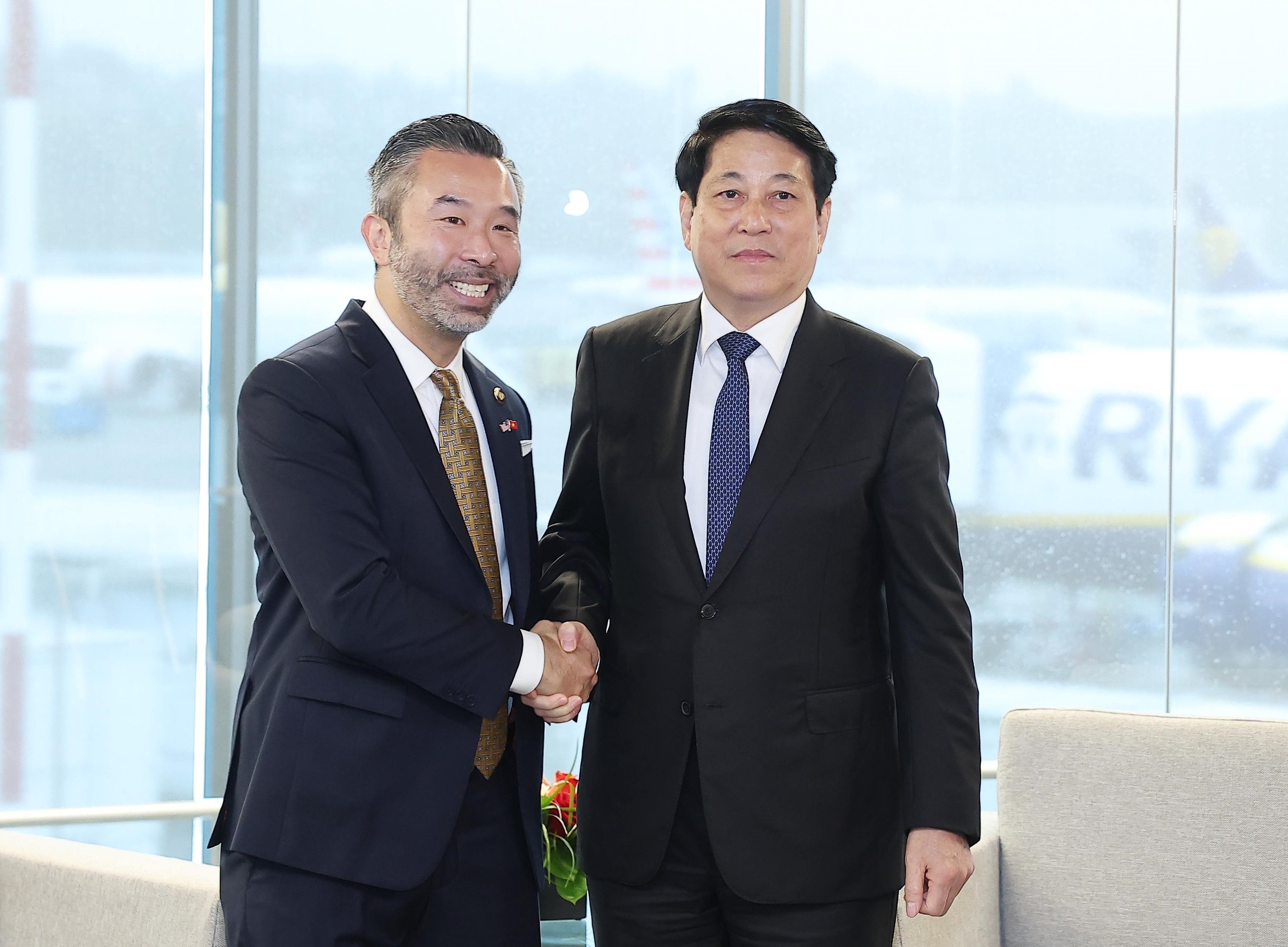 Chủ tịch nước Lương Cường dự lễ bàn giao tàu bay Boeing đầu tiên cho Vietjet - Ảnh 3.