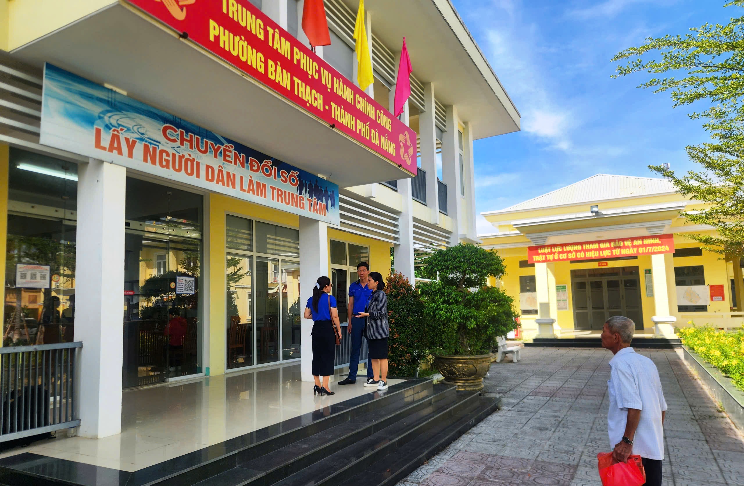 Phát hiện hơn 300 trẻ em có khai sinh, BHYT nhưng 'mất tích' trong sổ hộ khẩu- Ảnh 1. Phát hiện hơn 300 trẻ em có khai sinh, BHYT nhưng 'mất tích' trong sổ hộ khẩu- Ảnh 1.