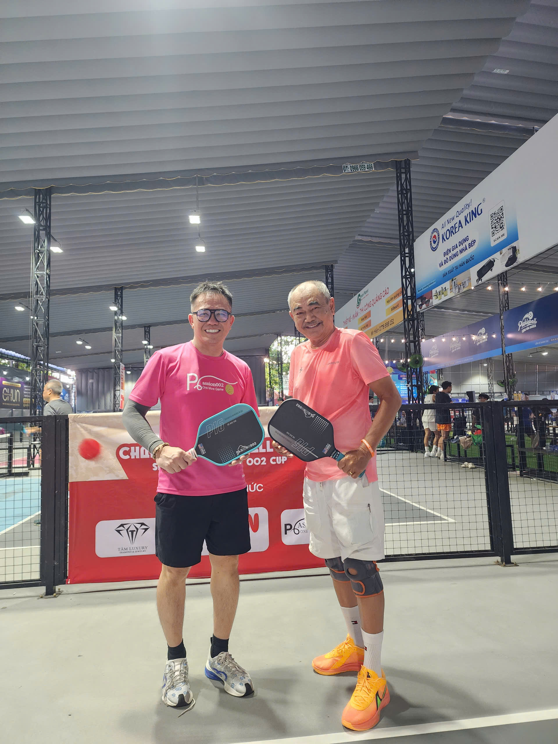 NSND Việt Anh cùng các người đẹp khuấy động giải ZonZon Pickleball Charity 2025- Ảnh 2. NSND Việt Anh cùng các người đẹp khuấy động giải ZonZon Pickleball Charity 2025- Ảnh 2.