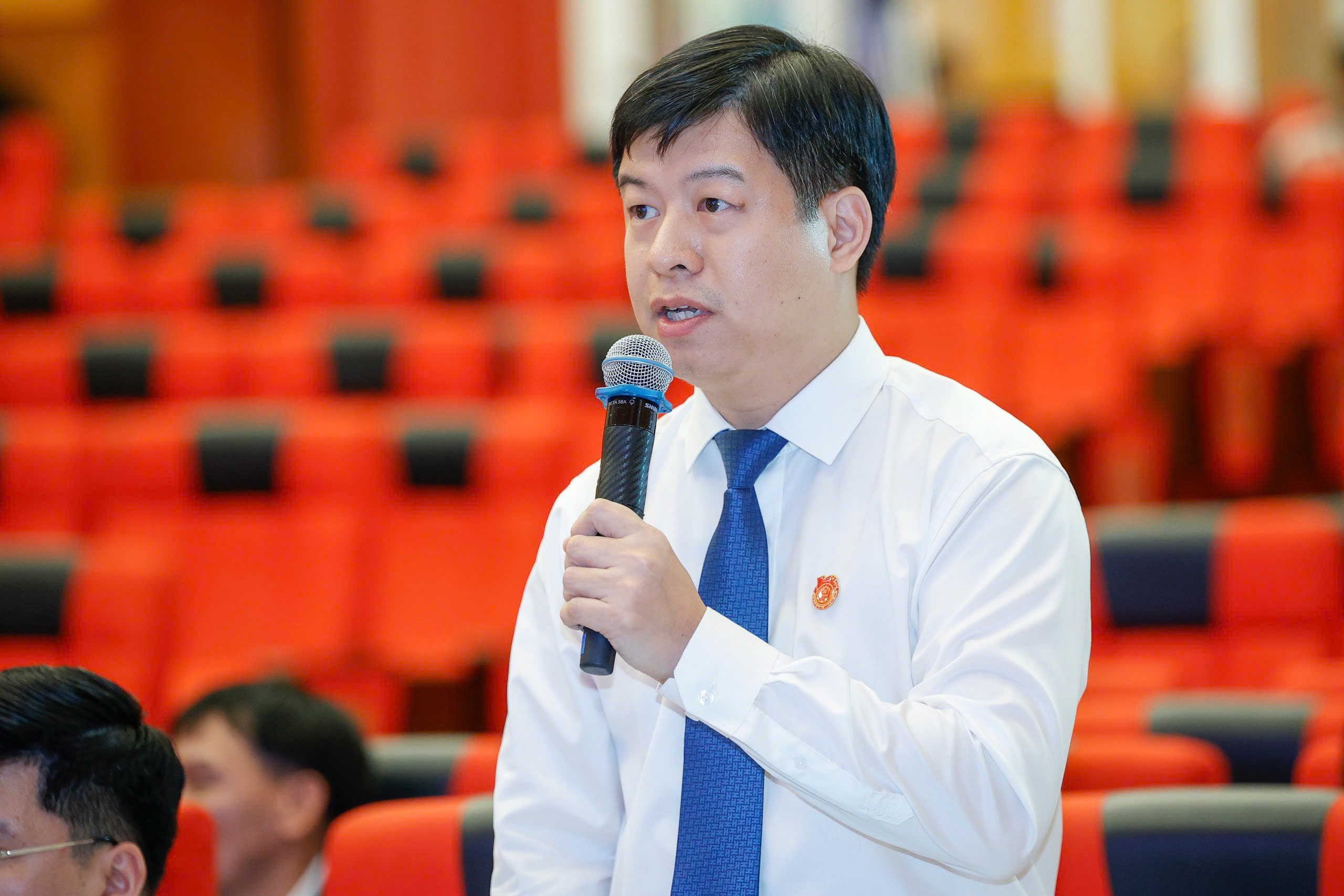Đưa AI vào đào tạo và đánh giá cán bộ: Đề xuất Từ đại biểu trẻ - Ảnh 2. Đưa AI vào đào tạo và đánh giá cán bộ: Đề xuất Từ đại biểu trẻ - Ảnh 2.