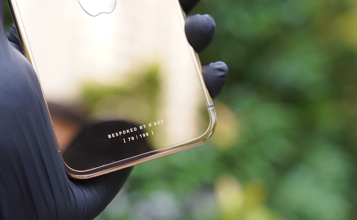 Cận cảnh iPhone 17 Pro Max mạ vàng đầu tiên thế giới của nhà chế tác Việt - Ảnh 4.