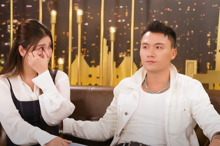 Cơ trưởng của 'Tử chiến trên không' từng bị ba vợ ghét vì vẻ ngoài - Ảnh 2.