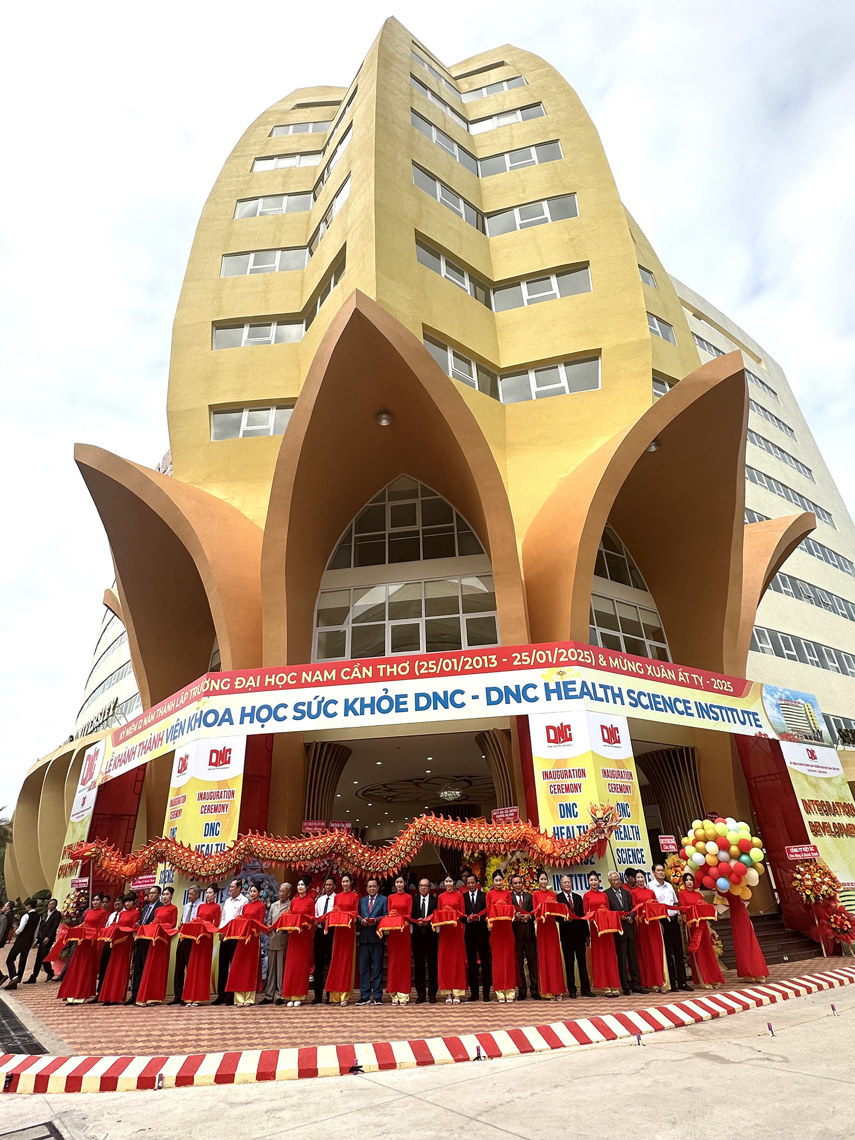 Trường ĐH Nam Cần Thơ nâng tầm chất lượng đào tạo - Ảnh 2.