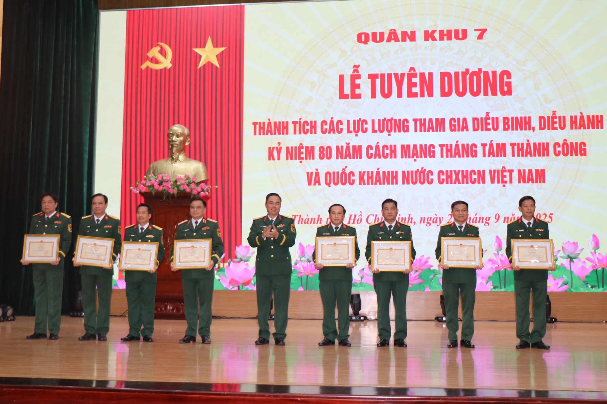 Quân khu 7 tuyên dương lực lượng tham gia A80 - Ảnh 3.
