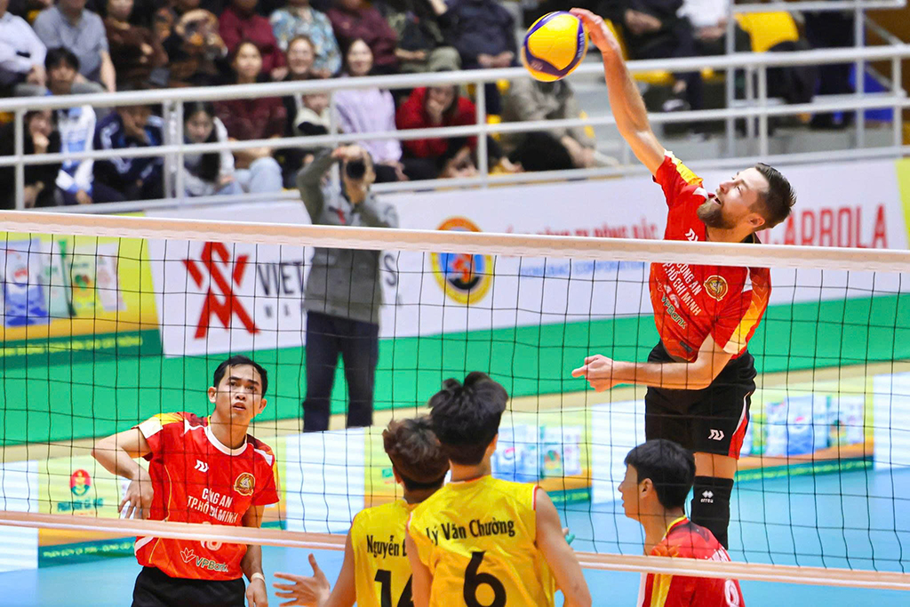 កីឡាករបរទេសដែលមានគុណភាពច្រើននាក់ក្នុងការប្រកួតបាល់ទះជម្រើសជាតិ - រូបថត ១. Nhiều ngoại binh chất lượng ở giải bóng chuyền
vô địch quốc gia- Ảnh 1.