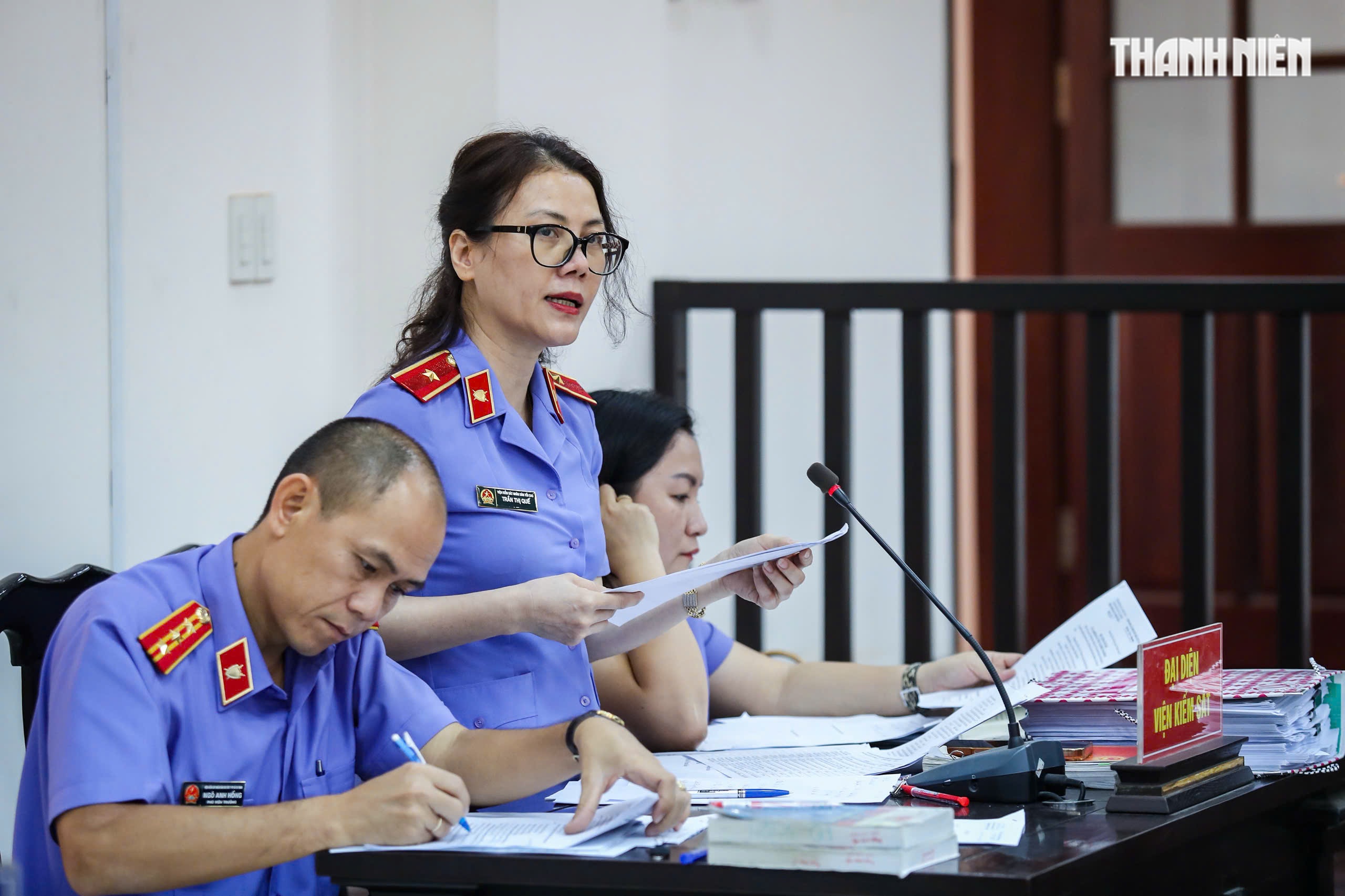 An ninh thắt chặt tại phiên tòa xét xử trùm giang hồ Bình 'Kiểm'- Ảnh 5.