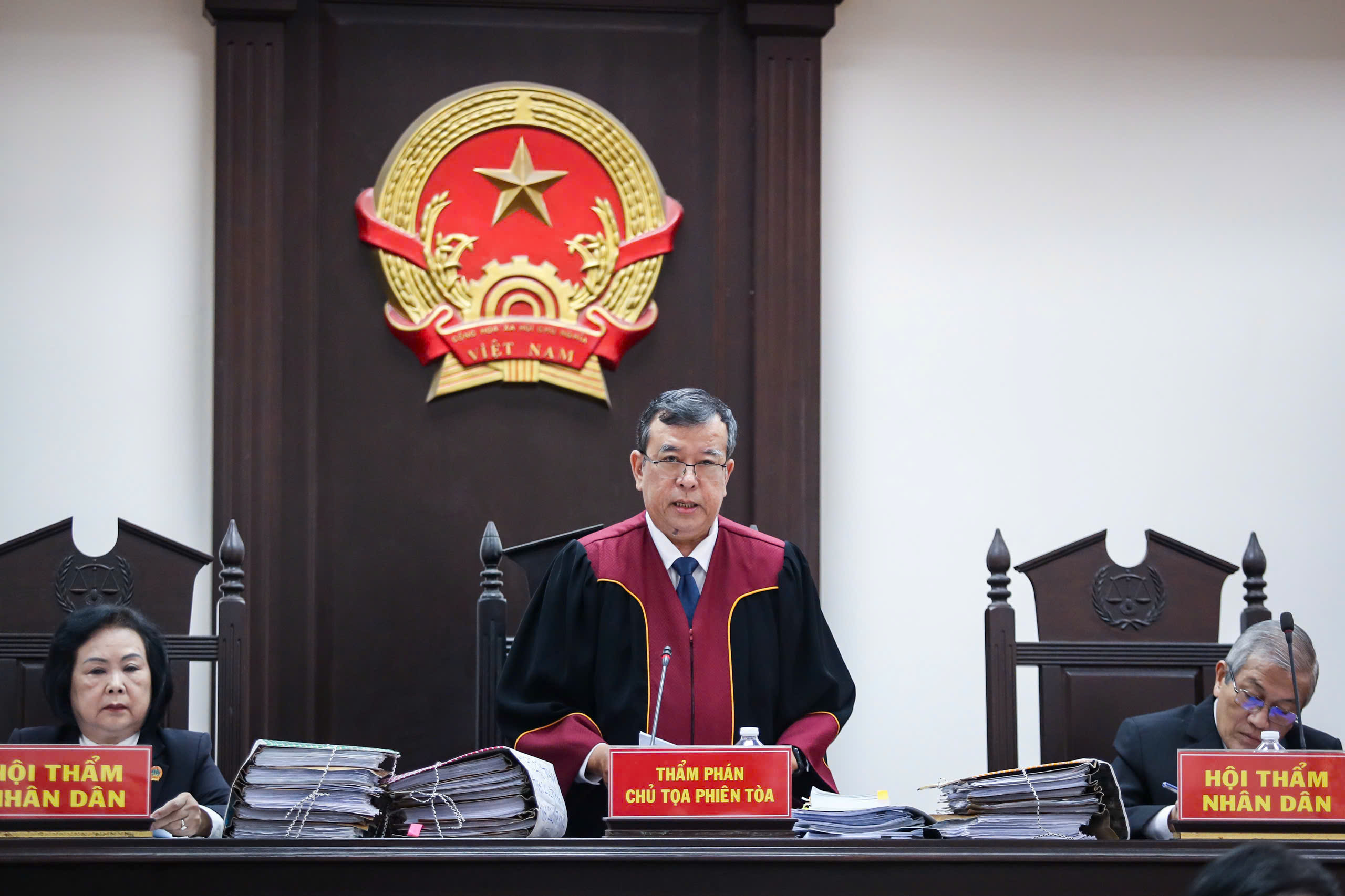 Mãn hạn tù 30 năm, trùm giang hồ Bình 'Kiểm' lãnh tiếp 12 năm tù- Ảnh 4.