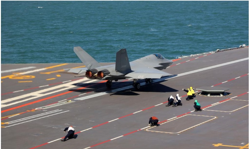 Tàu sân bay mới nhất của Trung Quốc phóng thành công 3 loại máy bay - Ảnh 3.