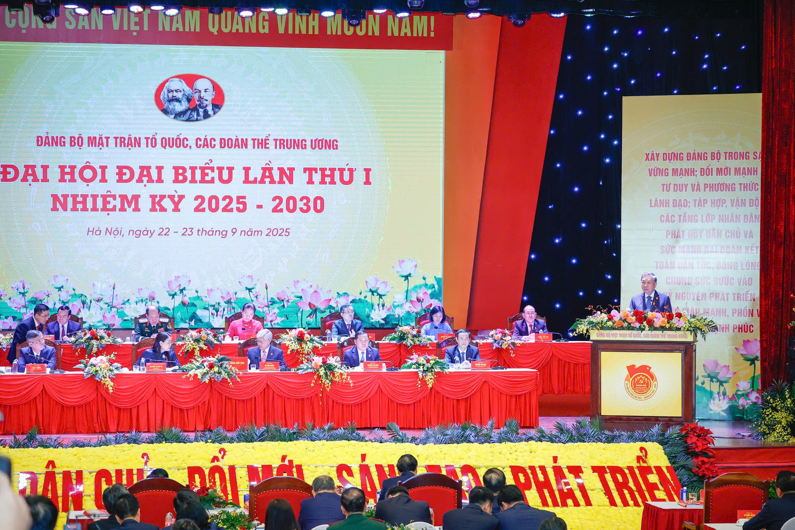 Tổng Bí thư Tô Lâm nêu 6 nhiệm vụ trọng tâm đề nghị Đảng bộ MTTQ, các đoàn thể T.Ư tập trung trong nhiệm kỳ tới. Tổng Bí thư Tô Lâm nêu 6 nhiệm vụ trọng tâm đề nghị Đảng bộ MTTQ, các đoàn thể T.Ư tập trung trong nhiệm kỳ tới.