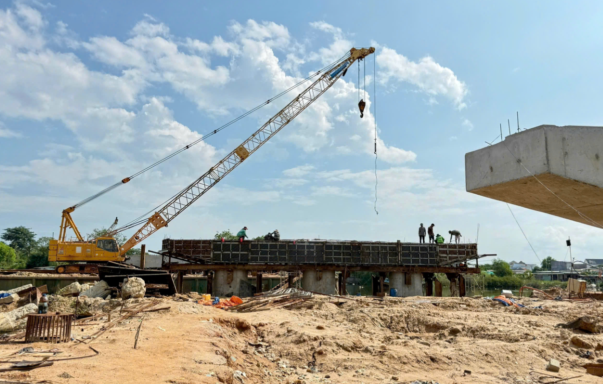Giải ngân vốn đầu tư công ì ạch, Lâm Đồng lo hụt mục tiêu tăng trưởng - Ảnh 2.