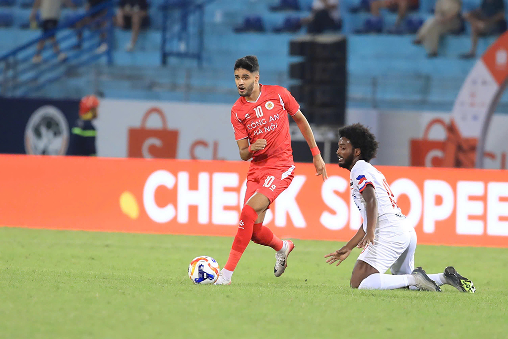 CAHN 클럽은 희망을 붙잡기 위해 고군분투하고 있습니다 - 사진 1. CLB CAHN nhọc nhằn níu hy vọng- Ảnh 1.