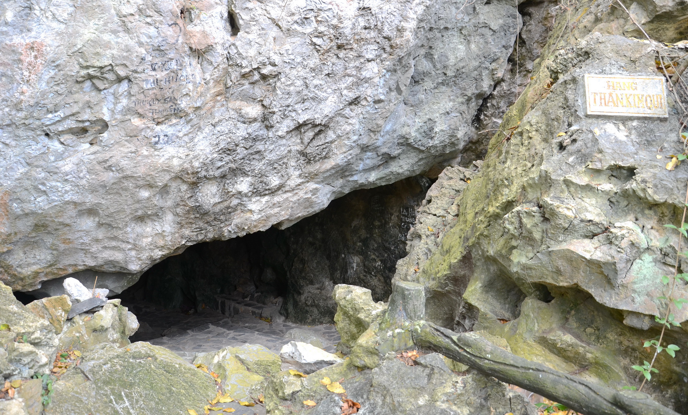 Krajina Ha Tien Ten: Nejistá hora Da Dung - Foto 9. Hà Tiên thập cảnh: Cheo leo núi Đá Dựng- Ảnh 9.