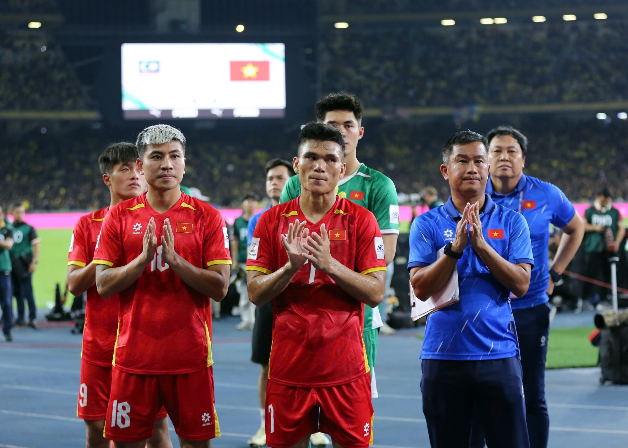 Trợ lý HLV Kim Sang-sik nói gì khi lên chức cực to: ‘Hành trình rất nhiều thử thách’- Ảnh 2. Trợ lý HLV Kim Sang-sik nói gì khi lên chức cực to: ‘Hành trình rất nhiều thử thách’- Ảnh 2.