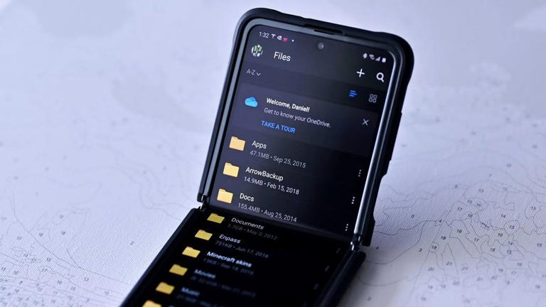 Samsung sắp 'chia tay' OneDrive trên điện thoại Galaxy - Ảnh 1.