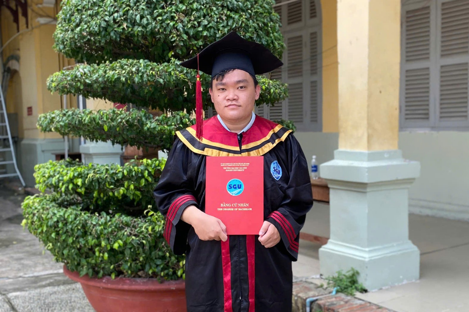 Thầy giáo Tây Ninh đạt IELTS 9.0: 'Luyện đề chỉ nên là giai đoạn cuối' - Ảnh 1.