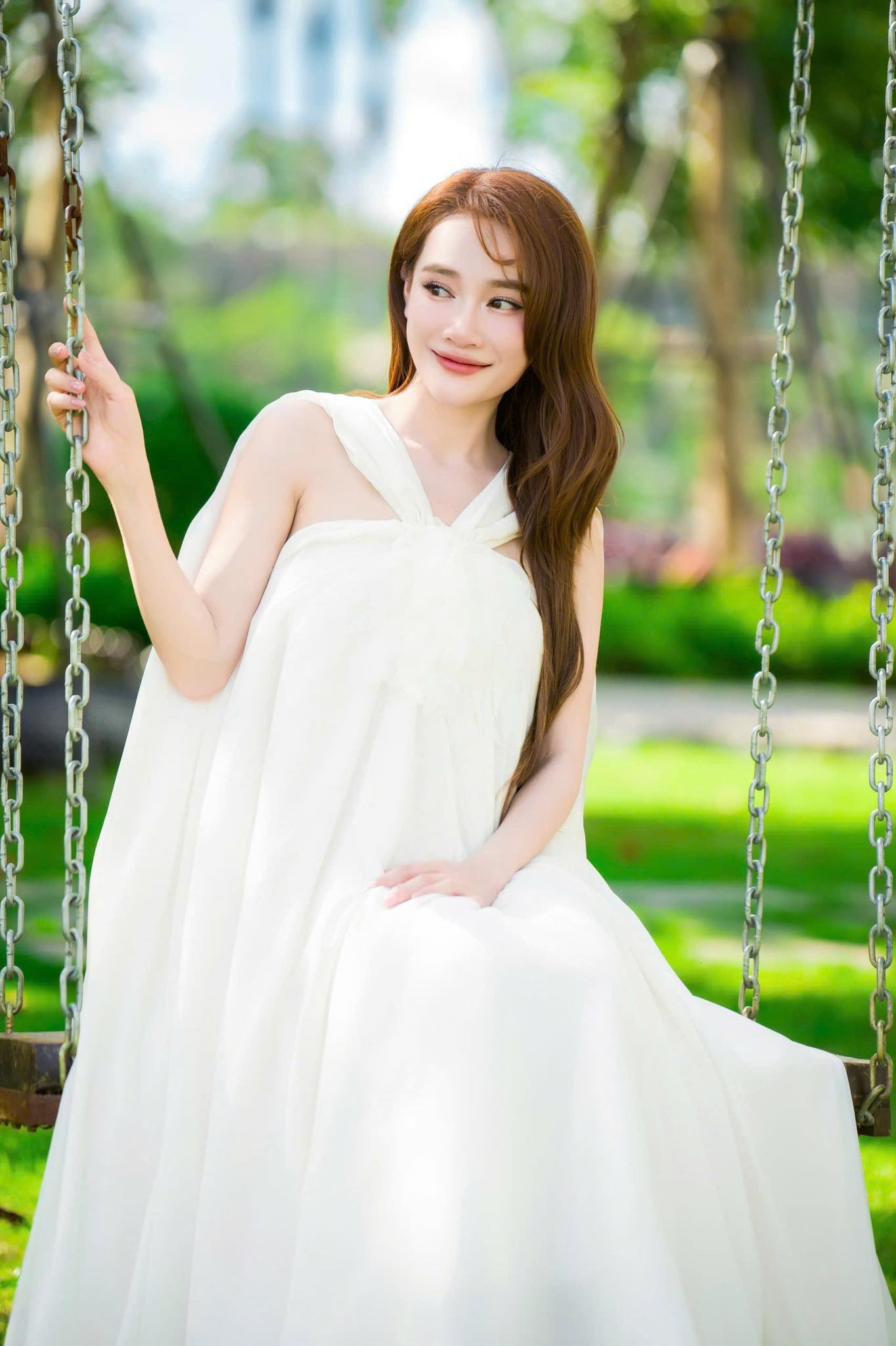 Nhã Phương - Trường Giang khoe tin vui sắp đón con thứ ba - Ảnh 2.