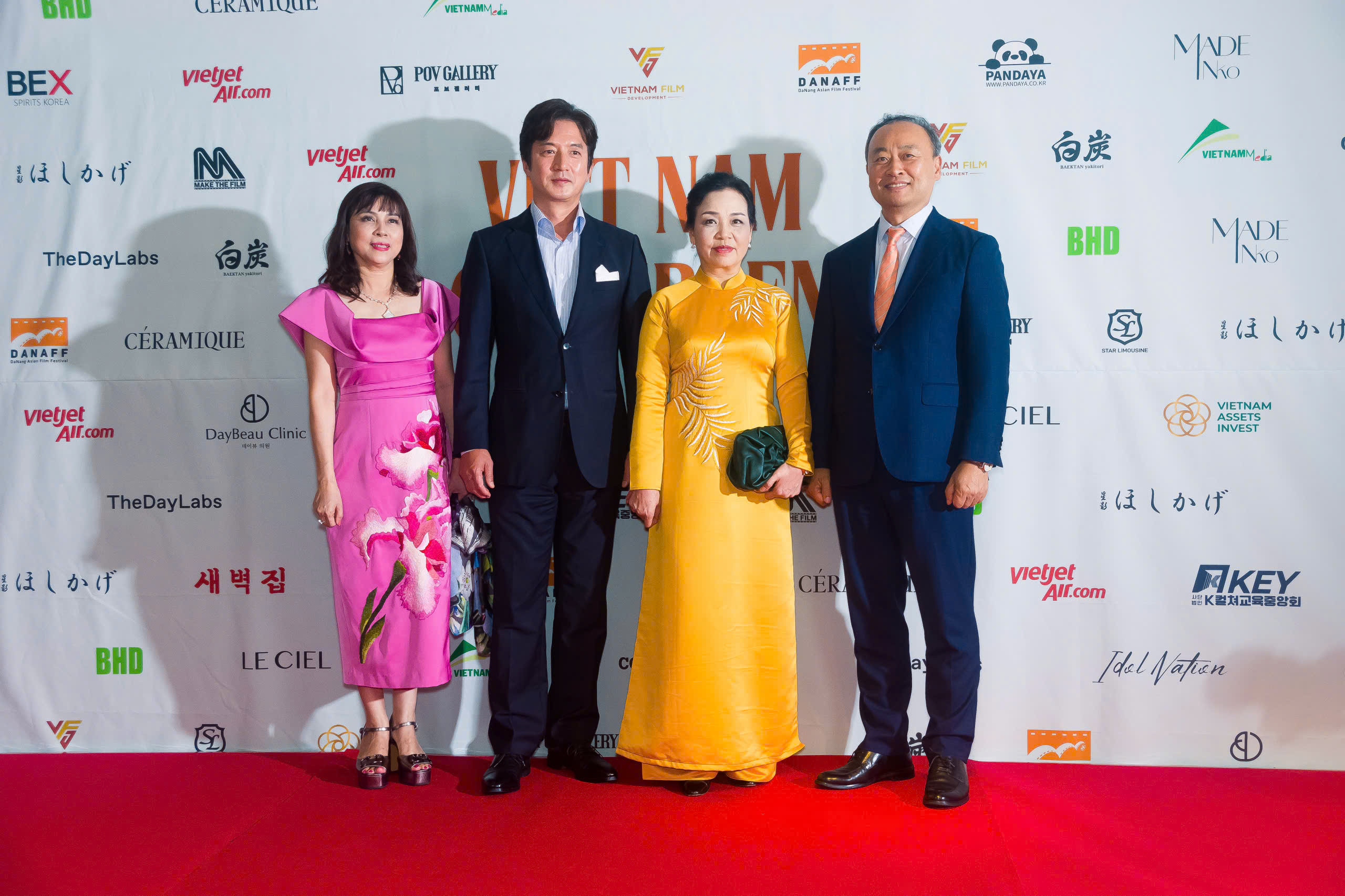 បណ្ឌិត ង៉ោ ភួងឡាន៖ អត្រាកំណើននៃវិស័យភាពយន្តវៀតណាមគឺ ១៥-២០% ក្នុងមួយឆ្នាំ - រូបថត ១. TS Ngô Phương Lan: Tốc độ tăng trưởng của điện ảnh Việt mỗi năm đạt 15-20% - Ảnh 1.