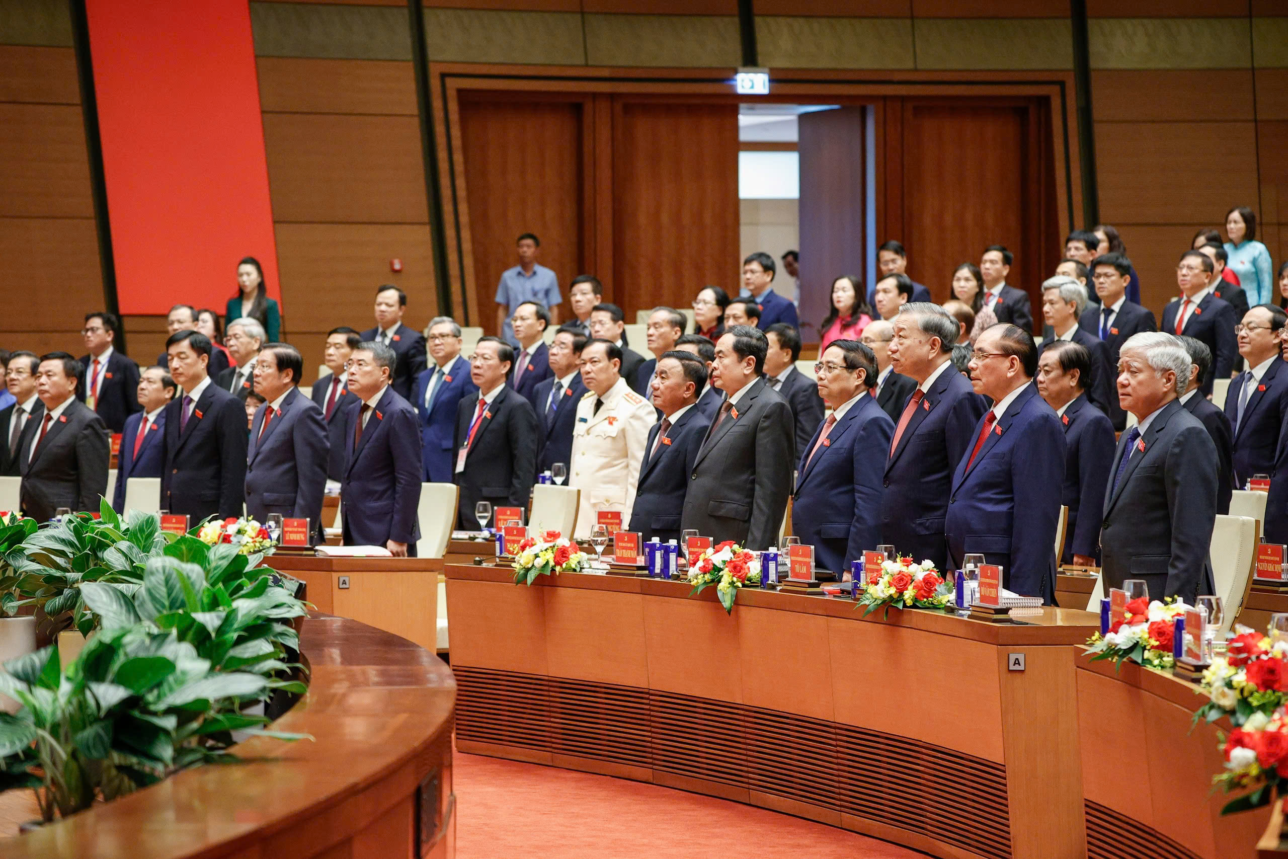 事務総長:「集団の利益と政策誘導に断固として対抗する」 - 写真4。 Tổng Bí thư: 'Kiên quyết chống lợi ích nhóm, sự hướng lái chính sách'- Ảnh 4.