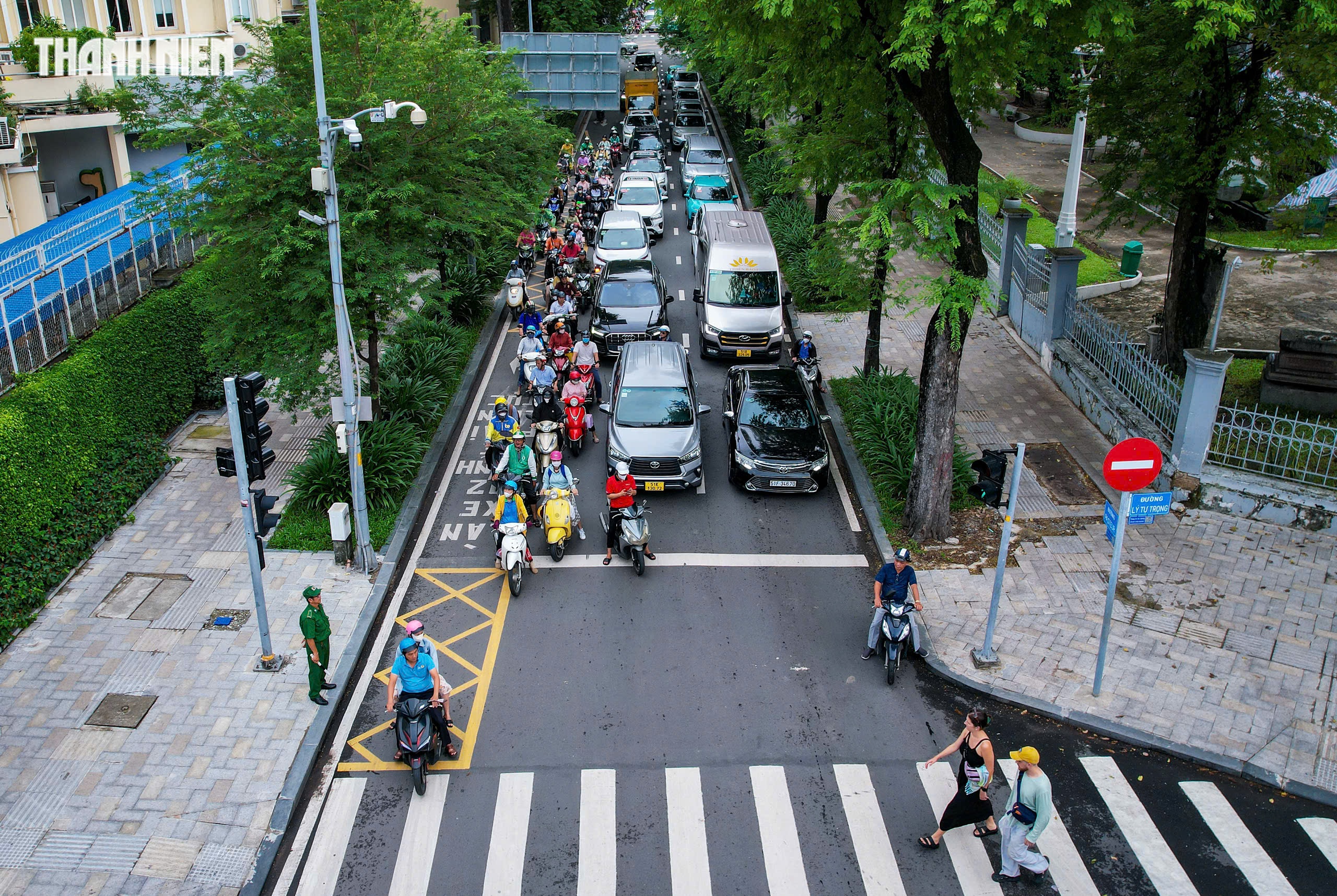Bất ngờ thay đổi ở giao lộ kẻ vạch mắt võng TP.HCM - Ảnh 3.