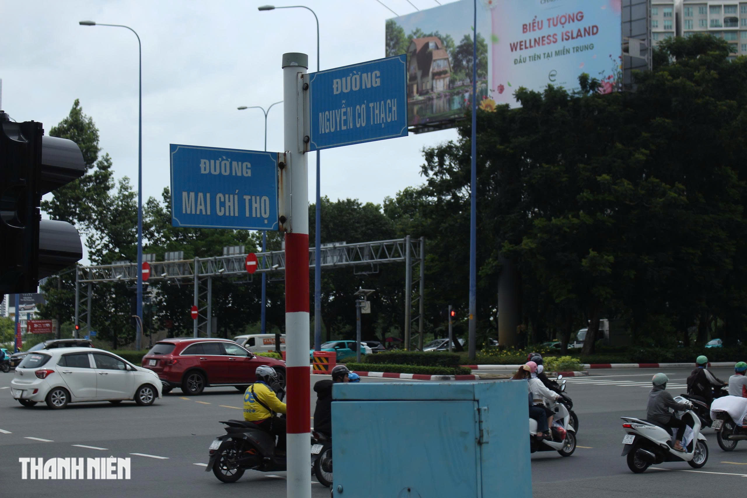 Cận cảnh đường c&oacute; l&agrave;n ri&ecirc;ng cho xe đạp ở TP.HCM: Rộng v&agrave; m&aacute;t mẻ - Ảnh 9.